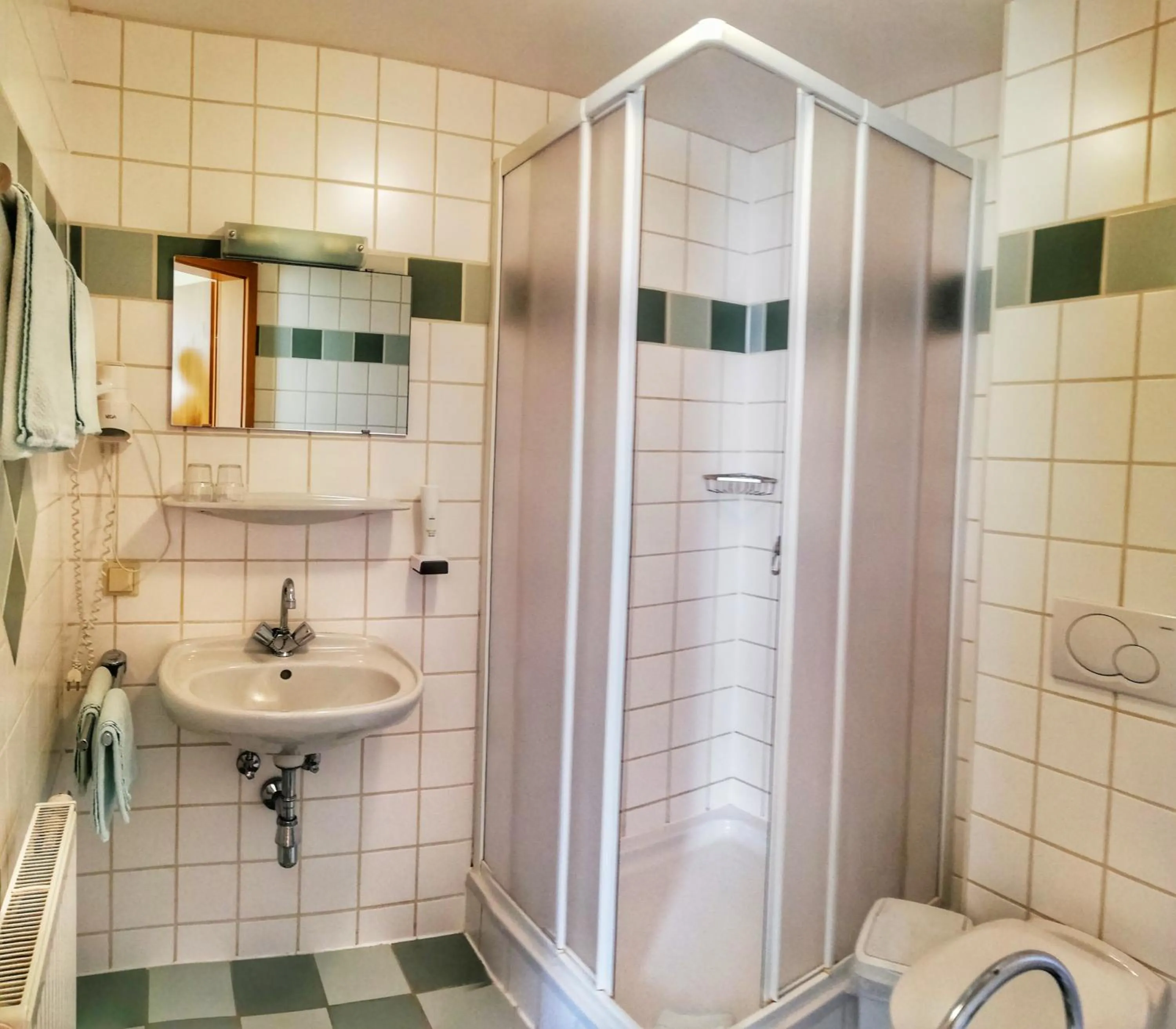 Bathroom in Familie Zuser Hotel Garni