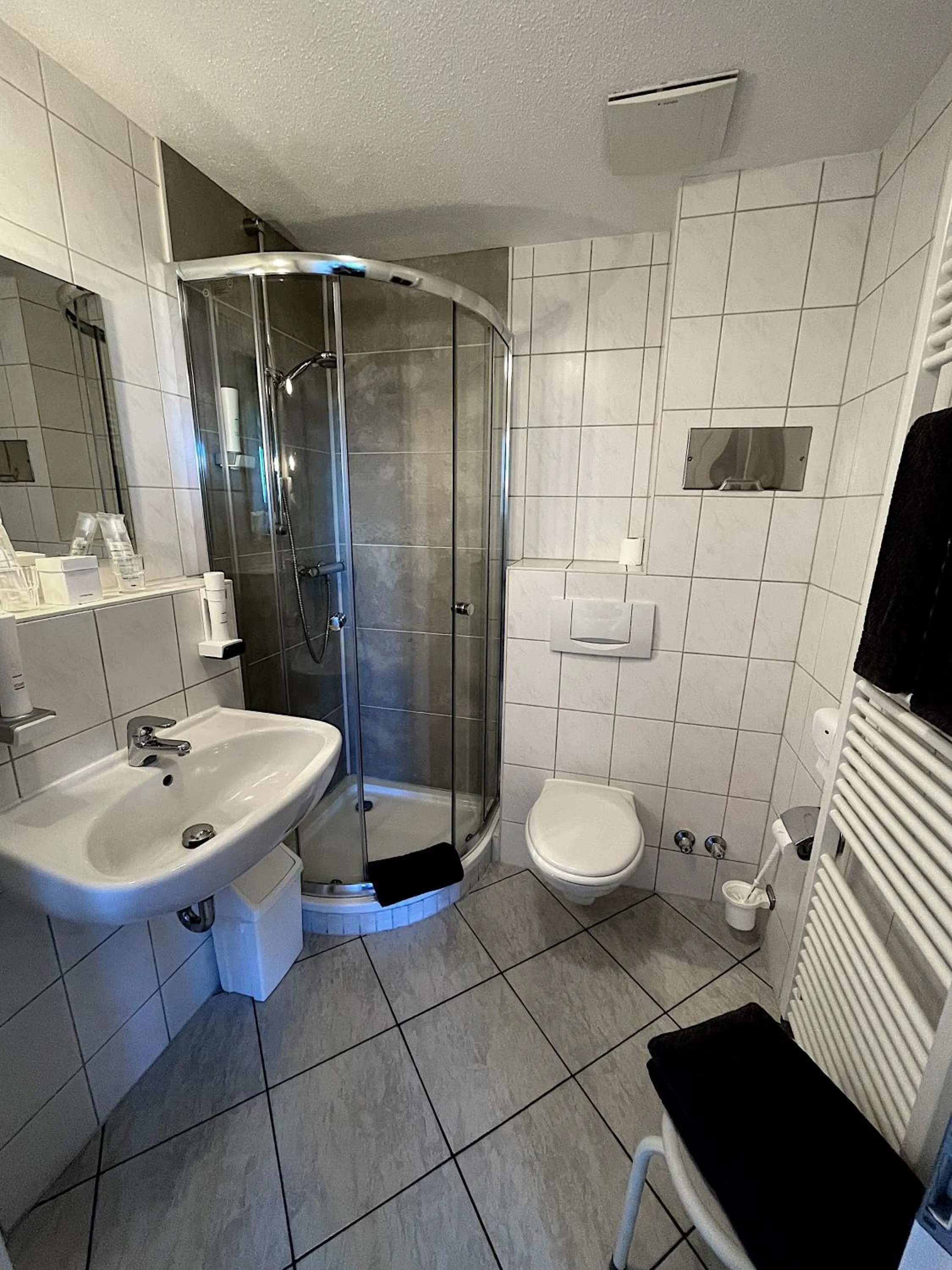 Bathroom in Hainberg Hotel Garni