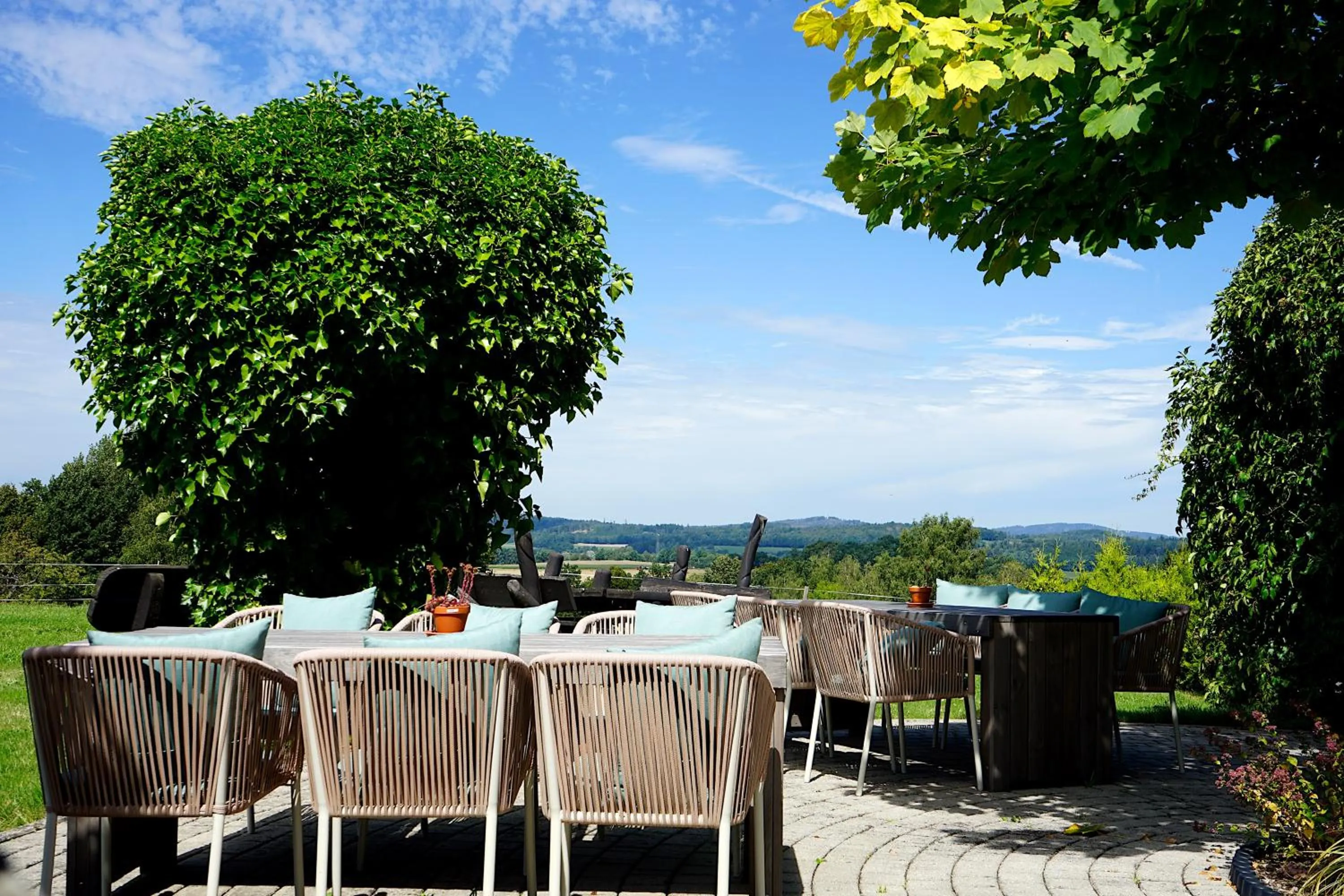 Restaurant/places to eat in Hainberg Hotel Garni