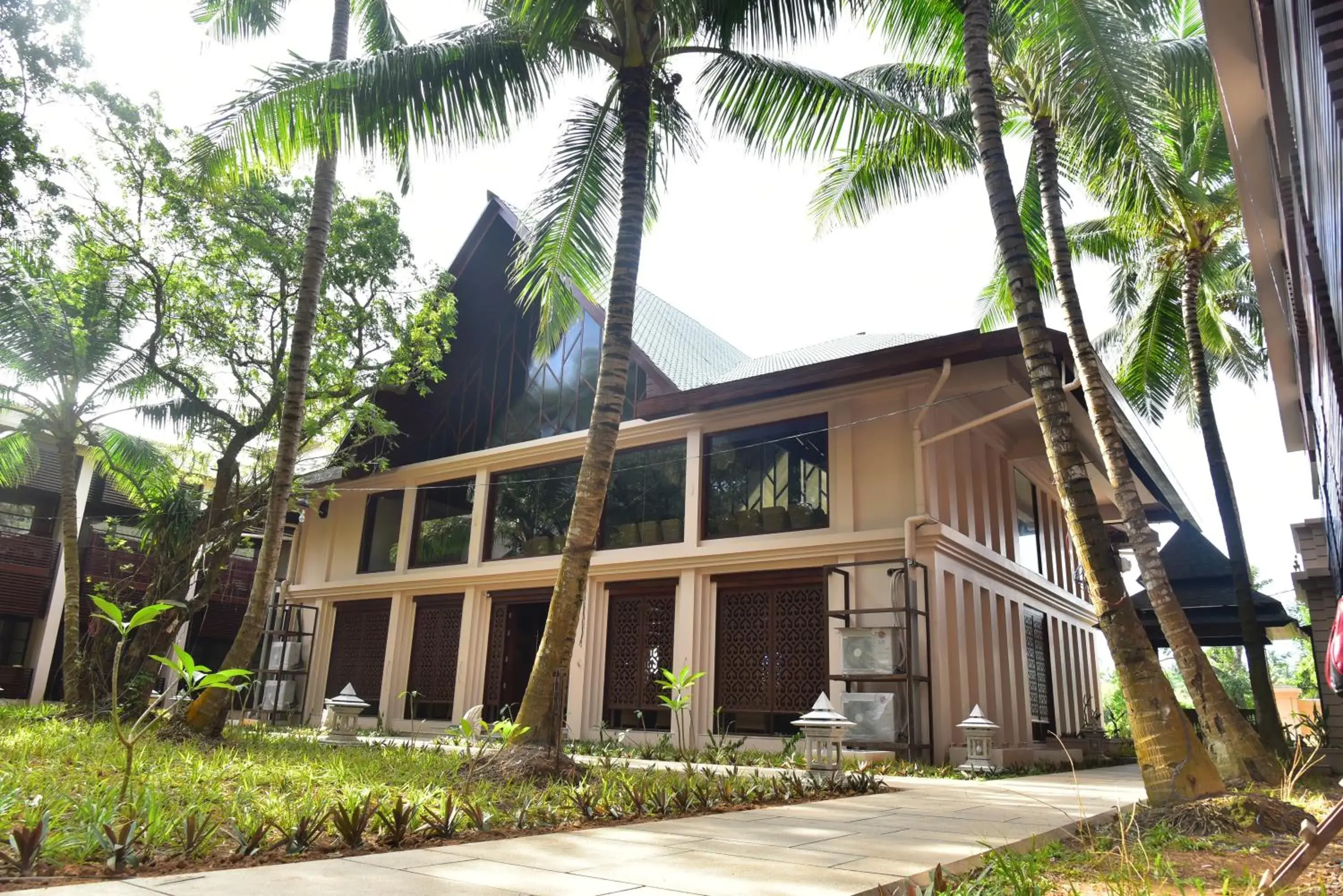 Restaurant/places to eat in Sea Shell Samssara Restaurant/places to eat in Sea Shell Samssara