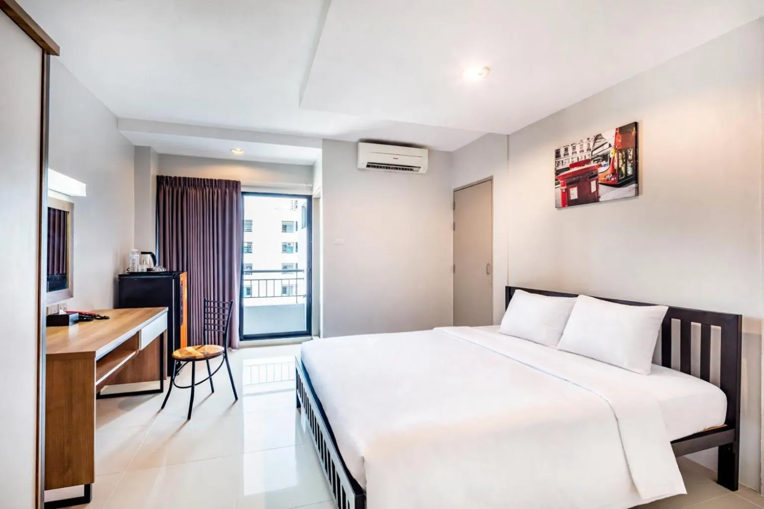 Bedroom, Bed in Aliz Hotel