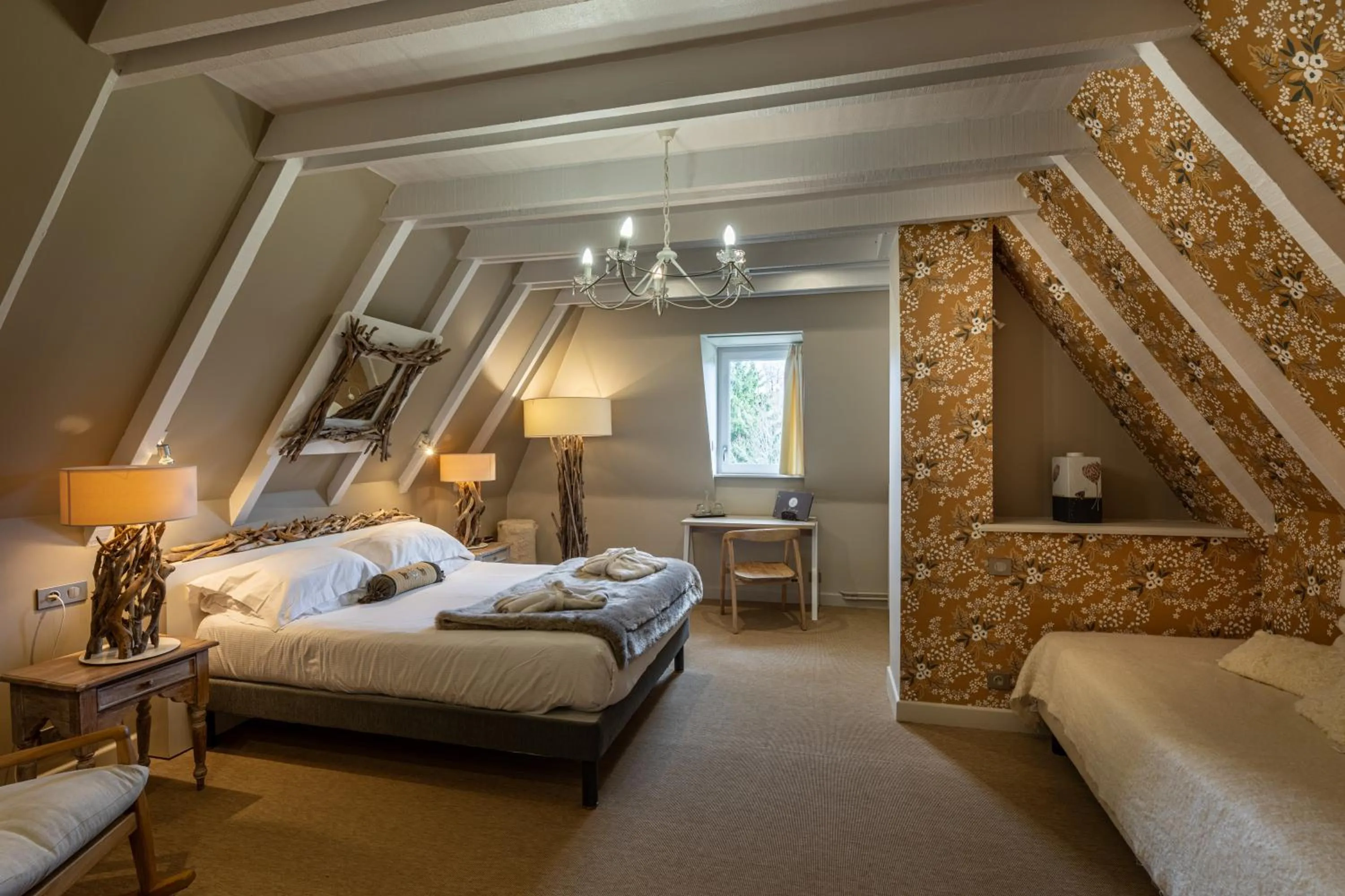 Bedroom, Bed in Le Bailliage Hôtel & Spa