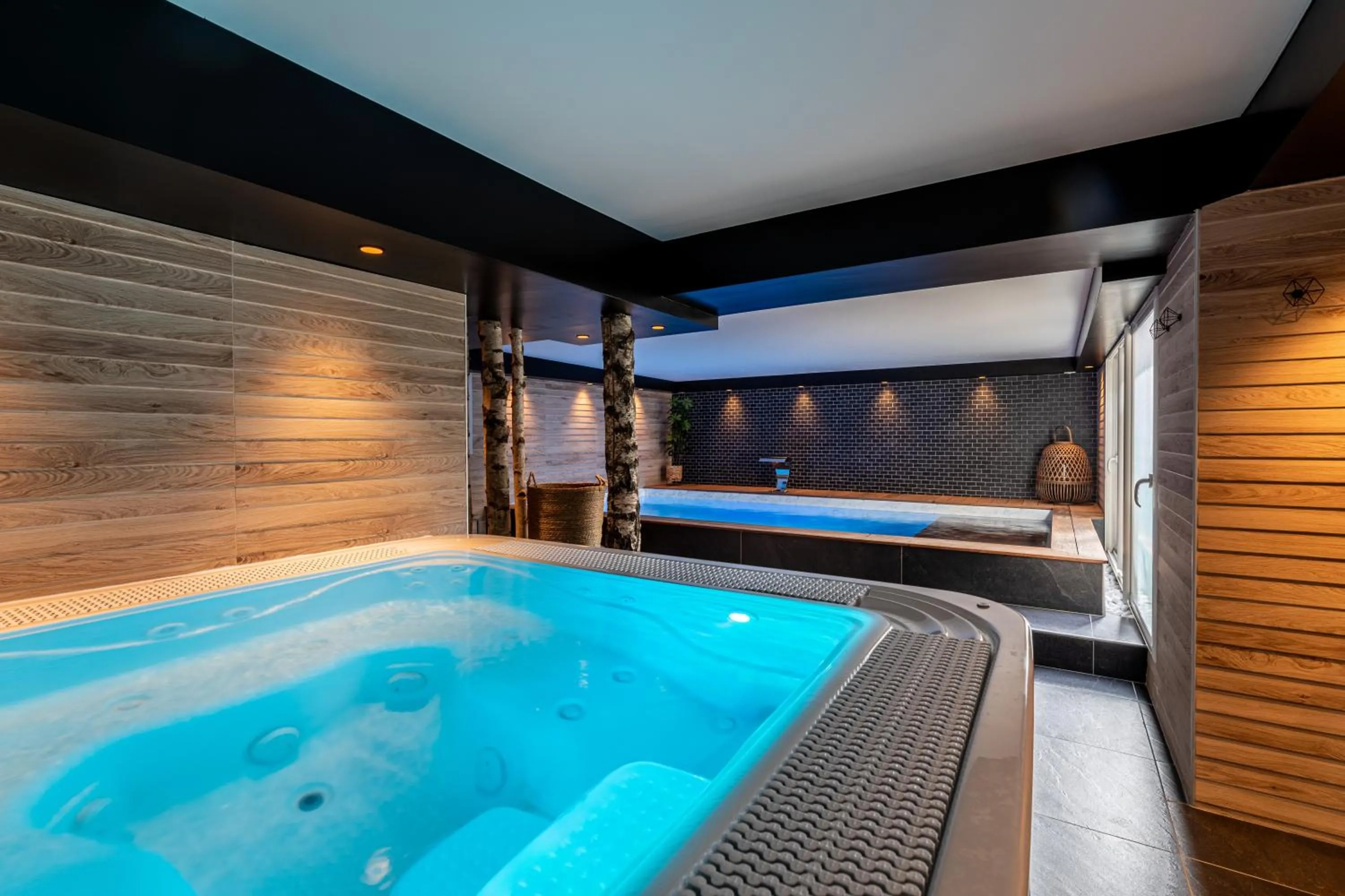 Hot Tub in Le Bailliage Hôtel & Spa