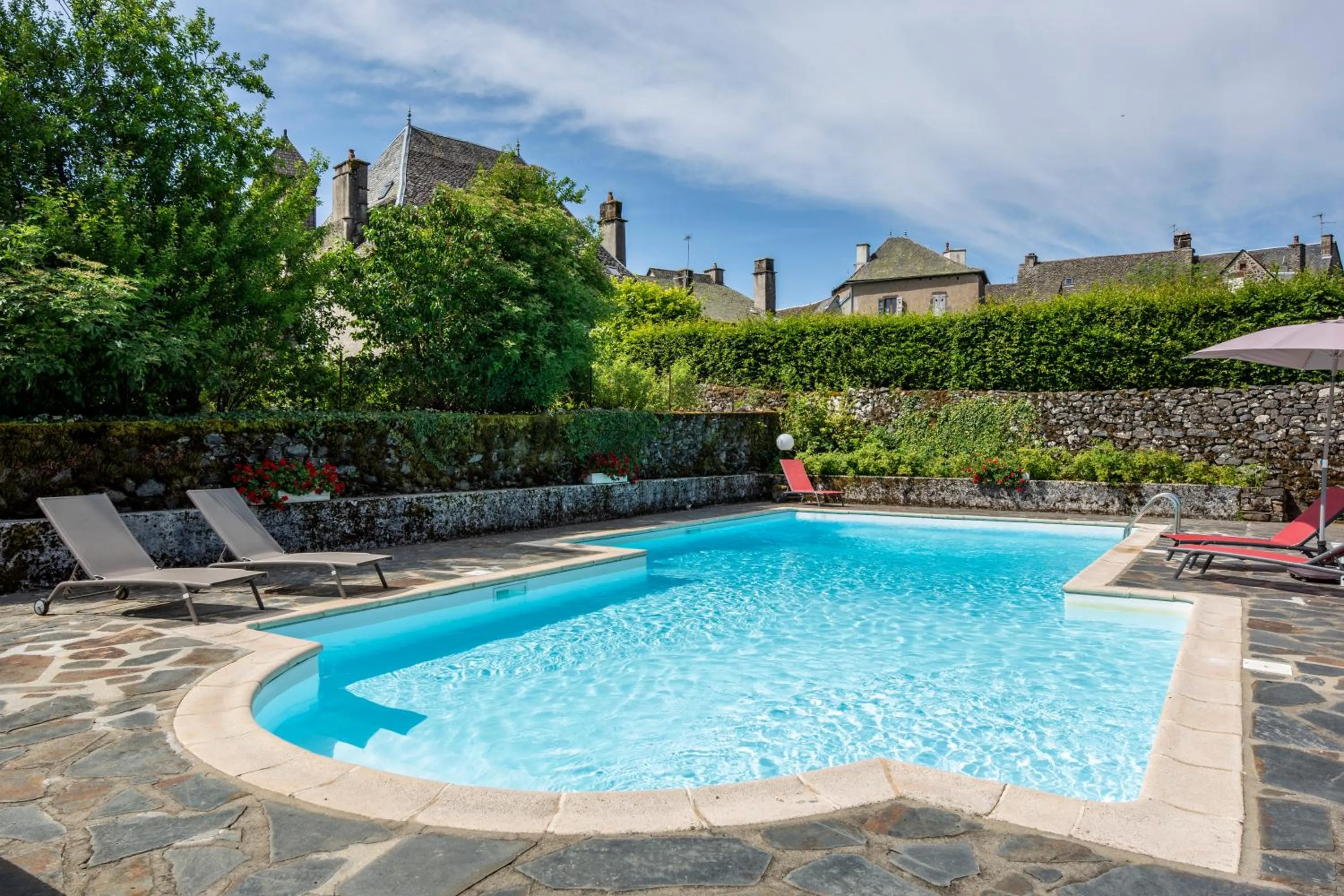 Swimming pool in Le Bailliage Hôtel & Spa