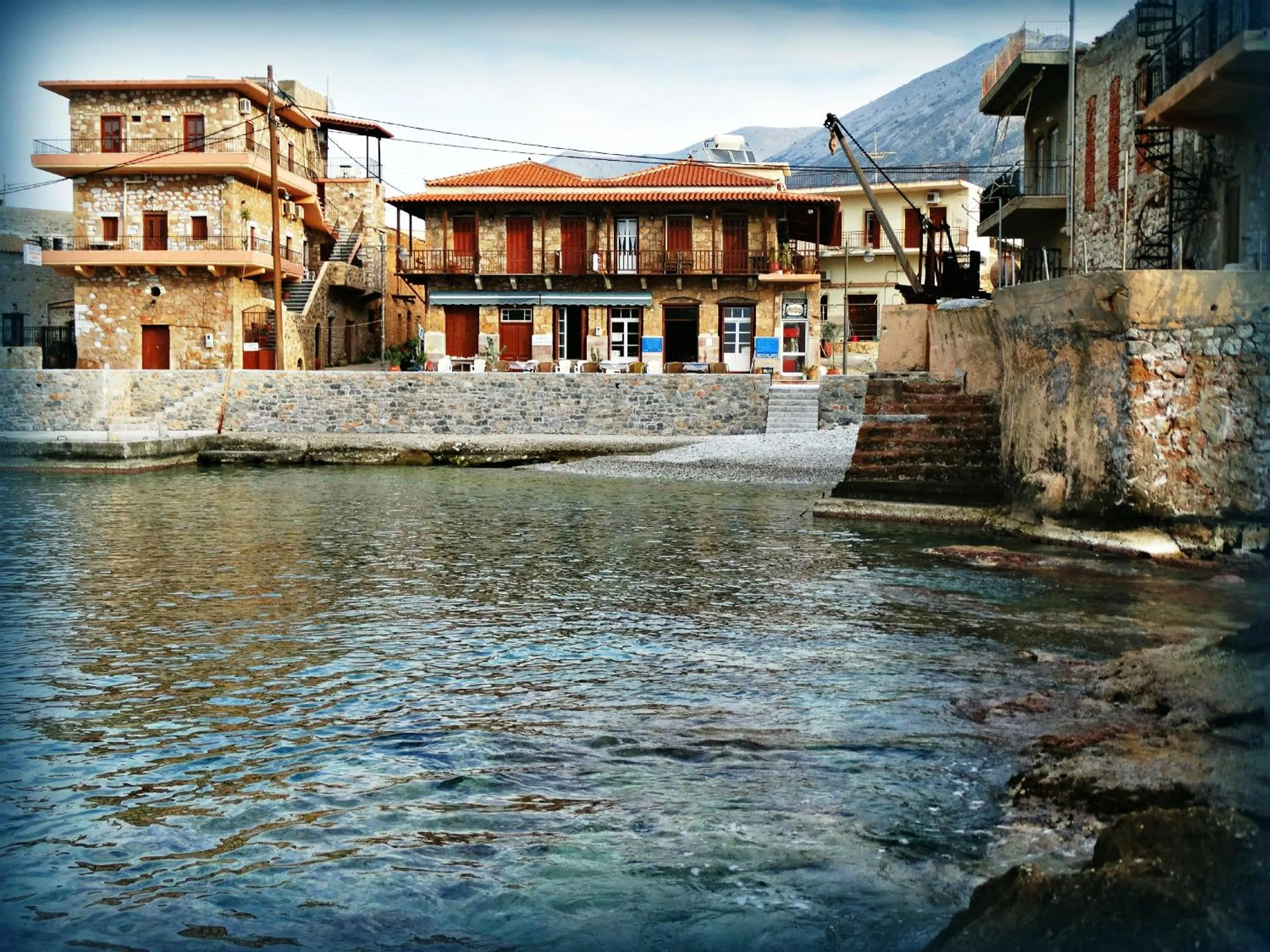 Property building in Akrotainaritis