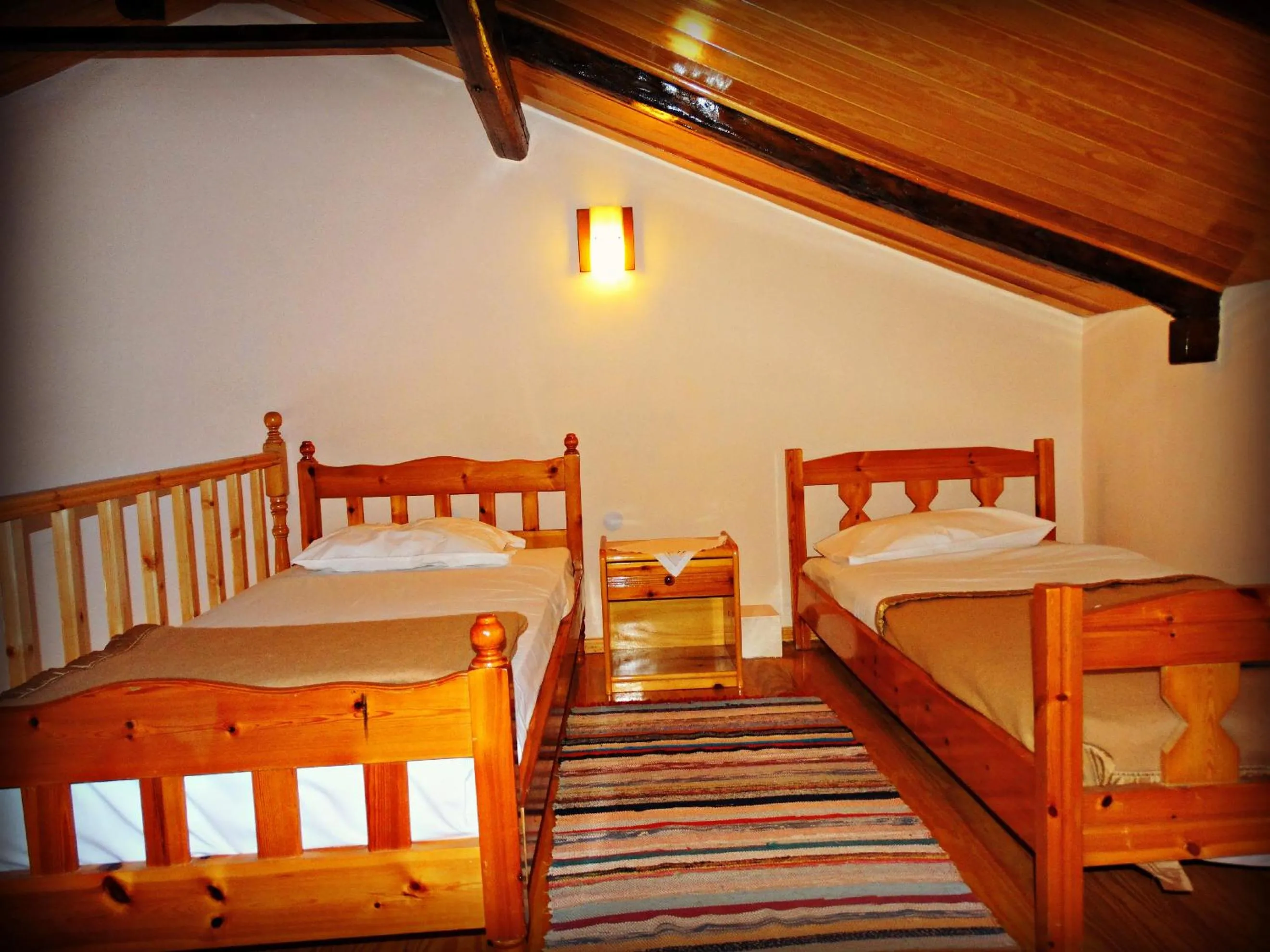 Bed in Akrotainaritis