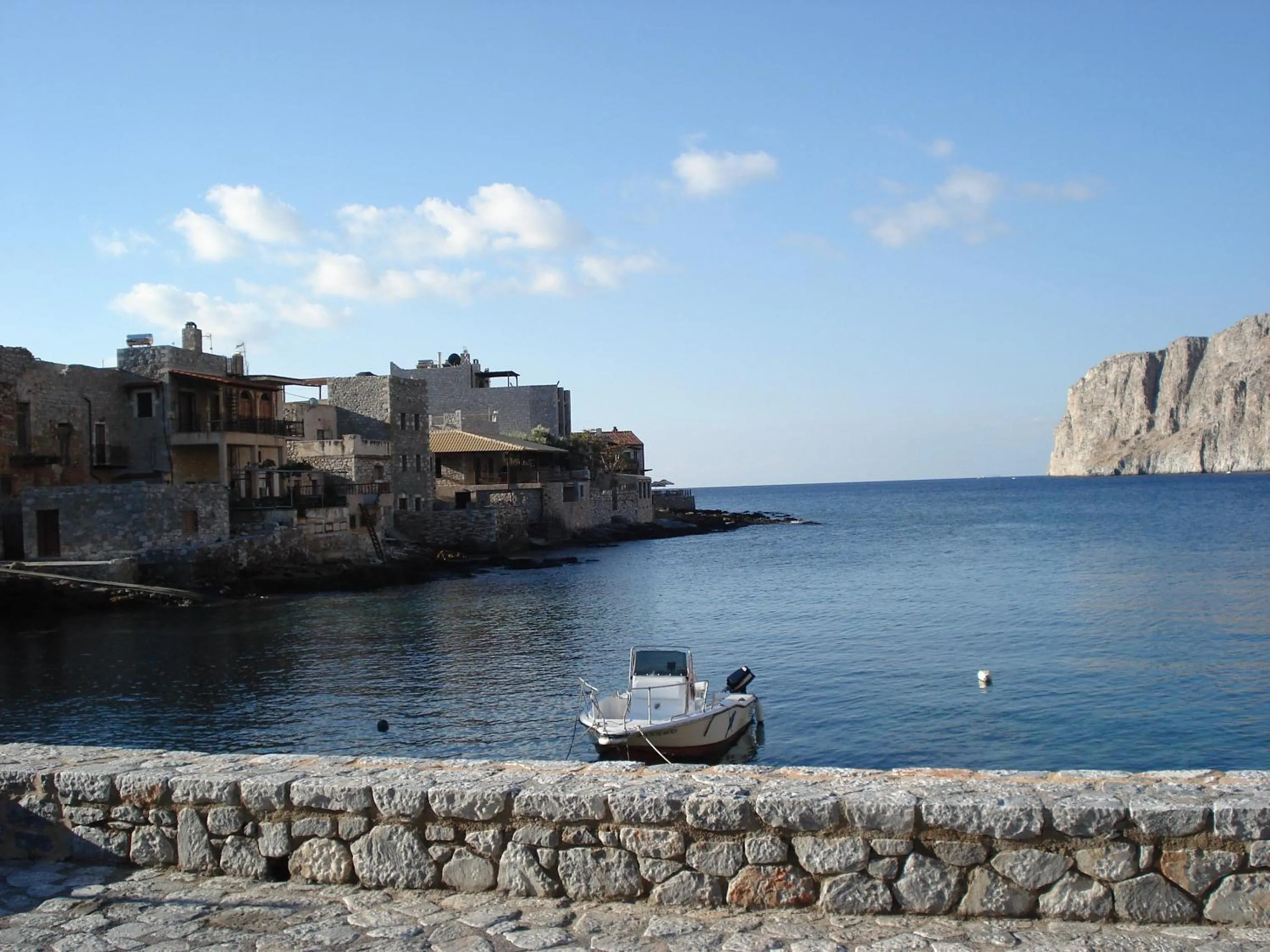 Day in Akrotainaritis