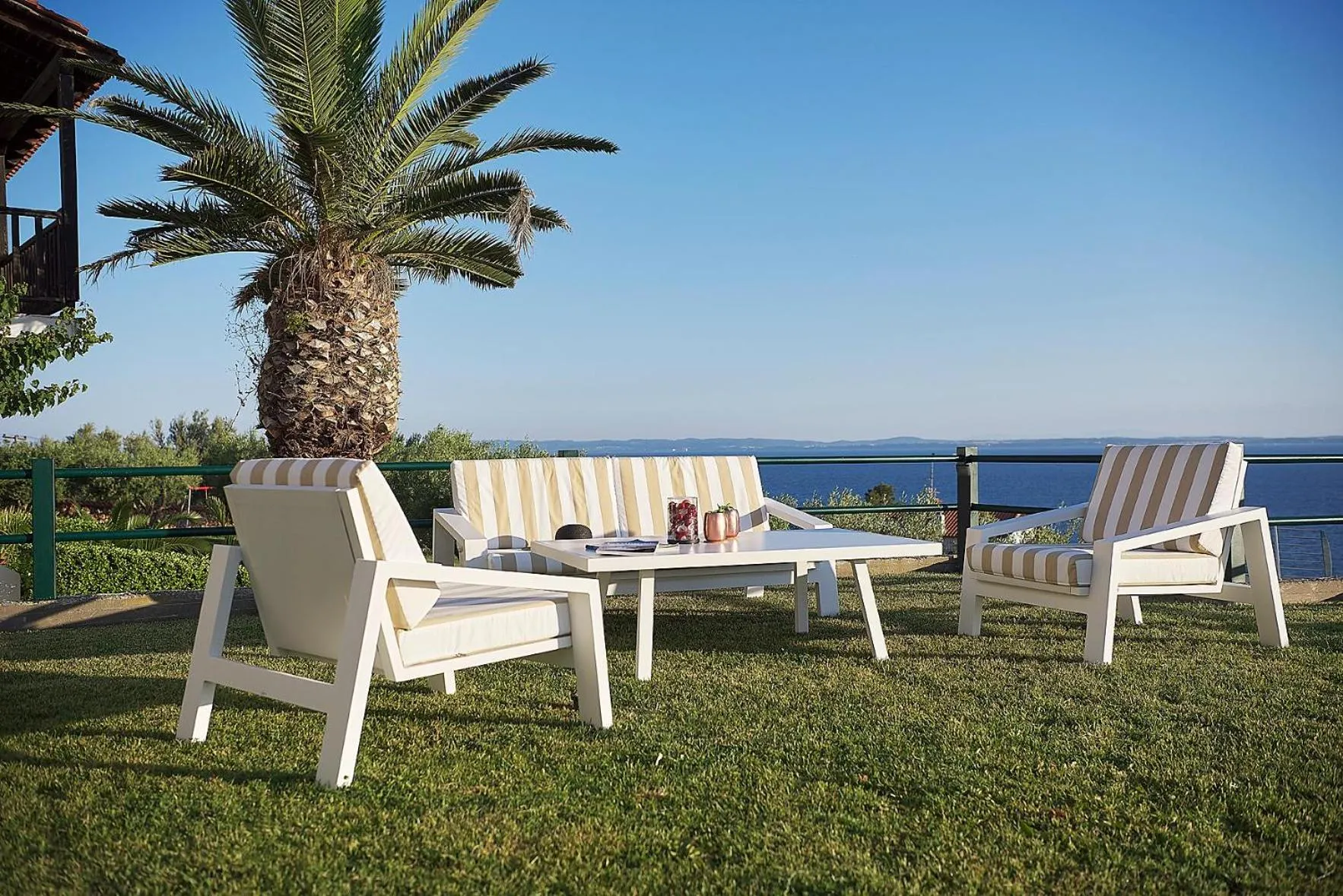 Garden in Glavas Inn Hotel