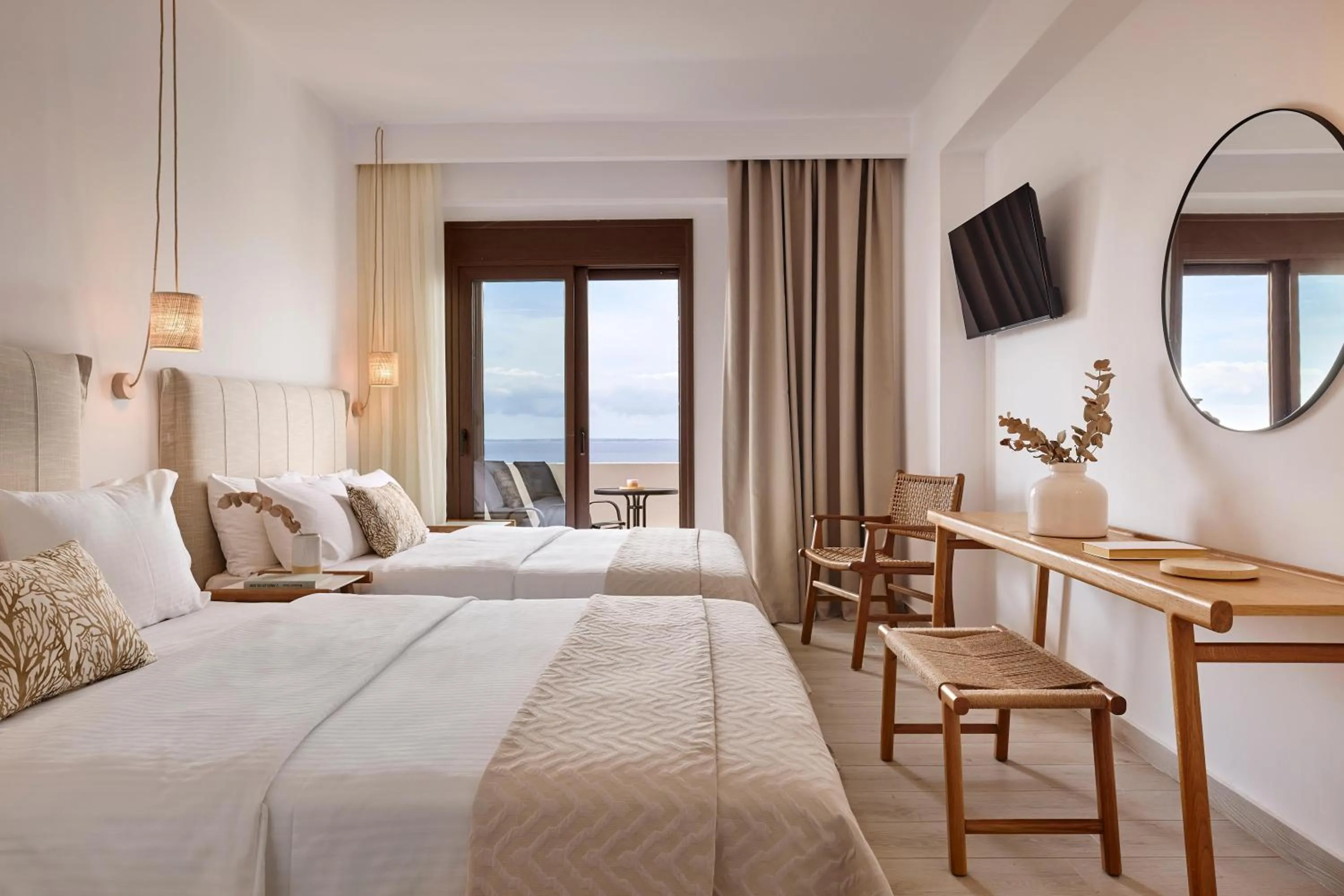 Photo of the whole room, Bed in Glavas Inn Hotel