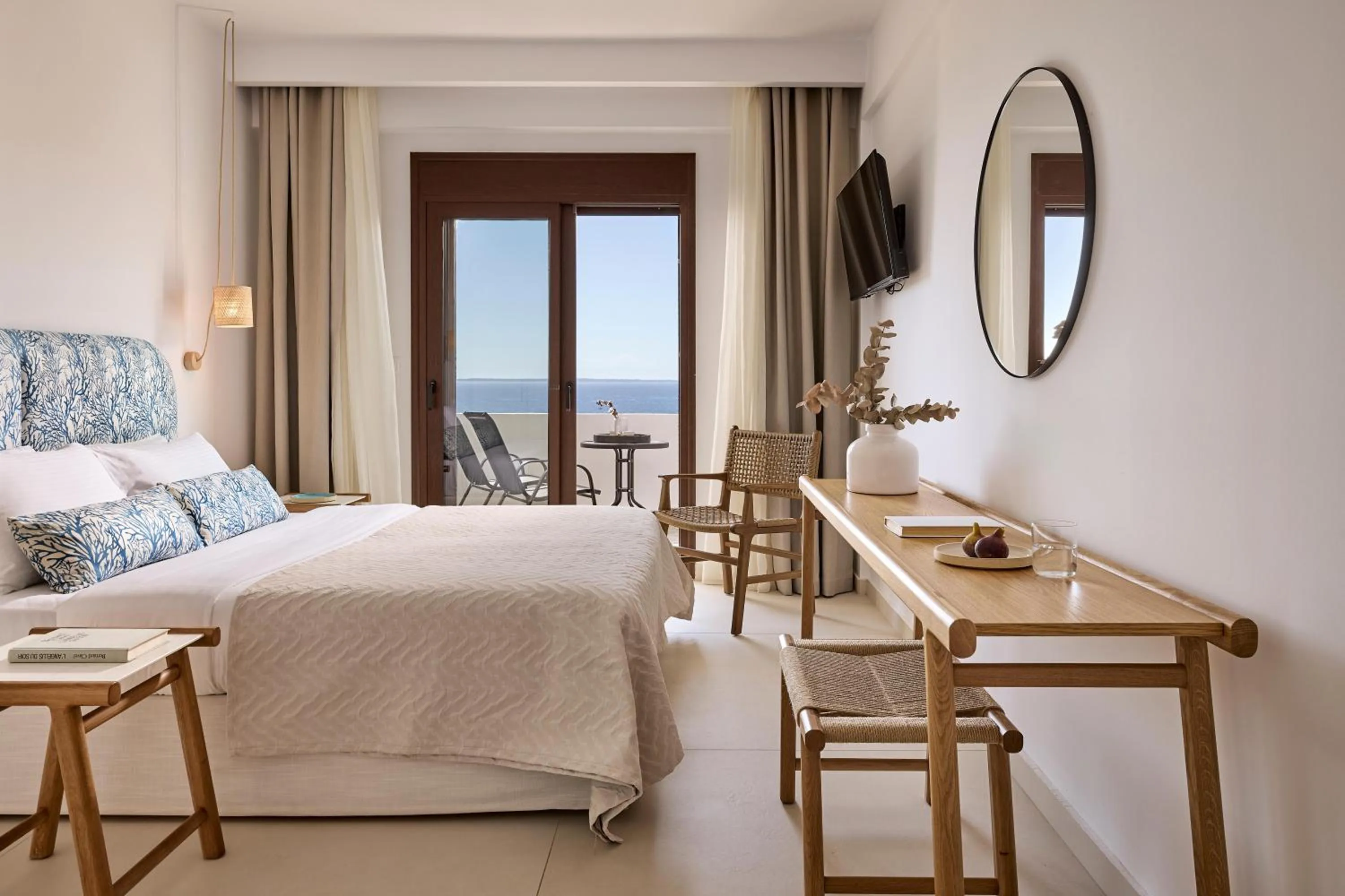 Bed in Glavas Inn Hotel