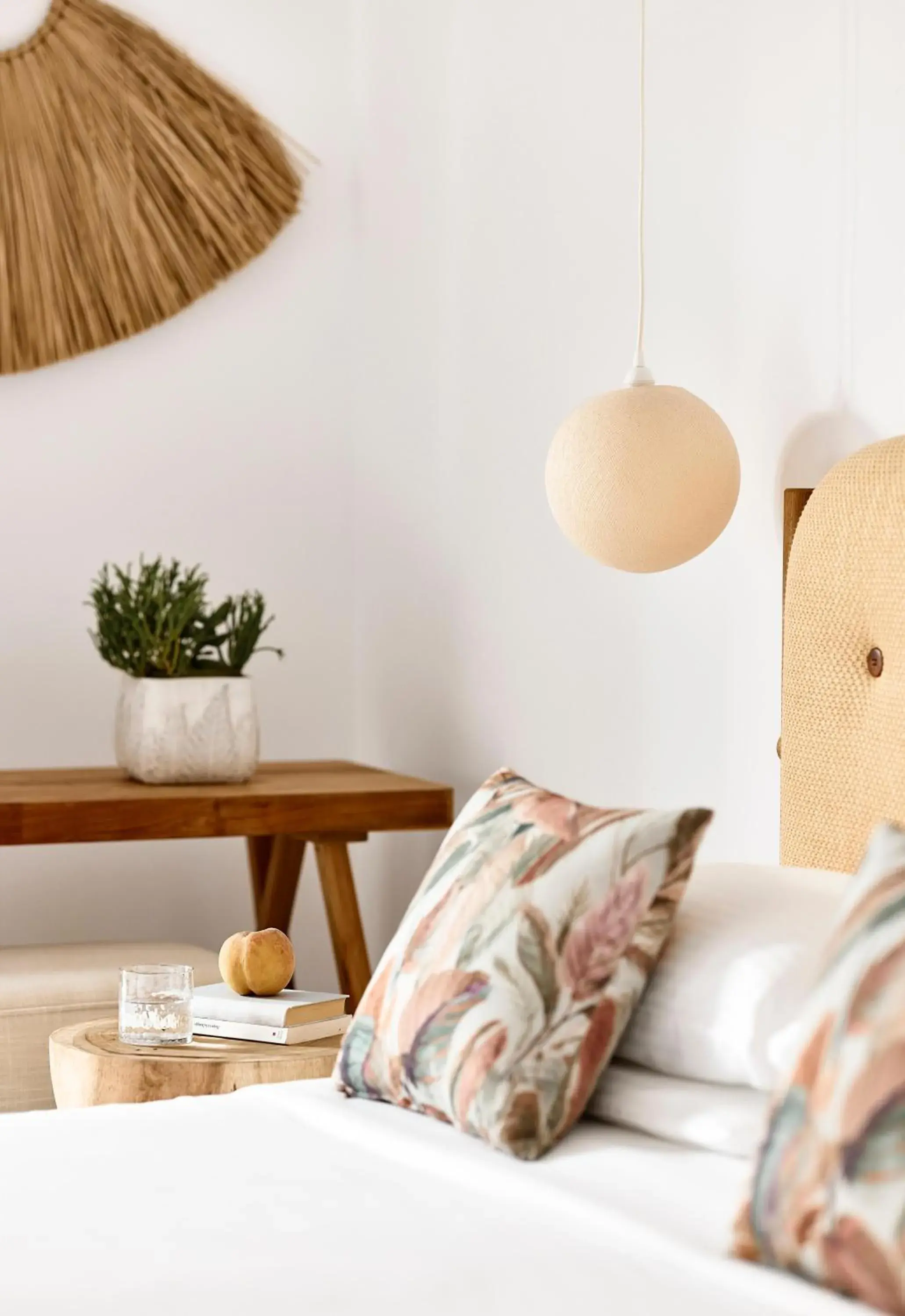 TV and multimedia, Bed in Glavas Inn Hotel TV and multimedia, Bed in Glavas Inn Hotel