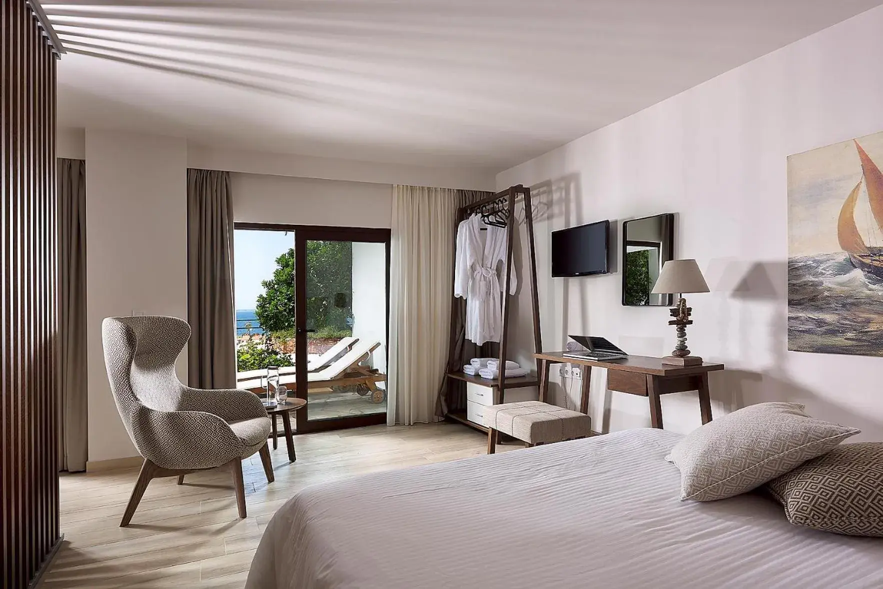 Bed in Glavas Inn Hotel Bed in Glavas Inn Hotel