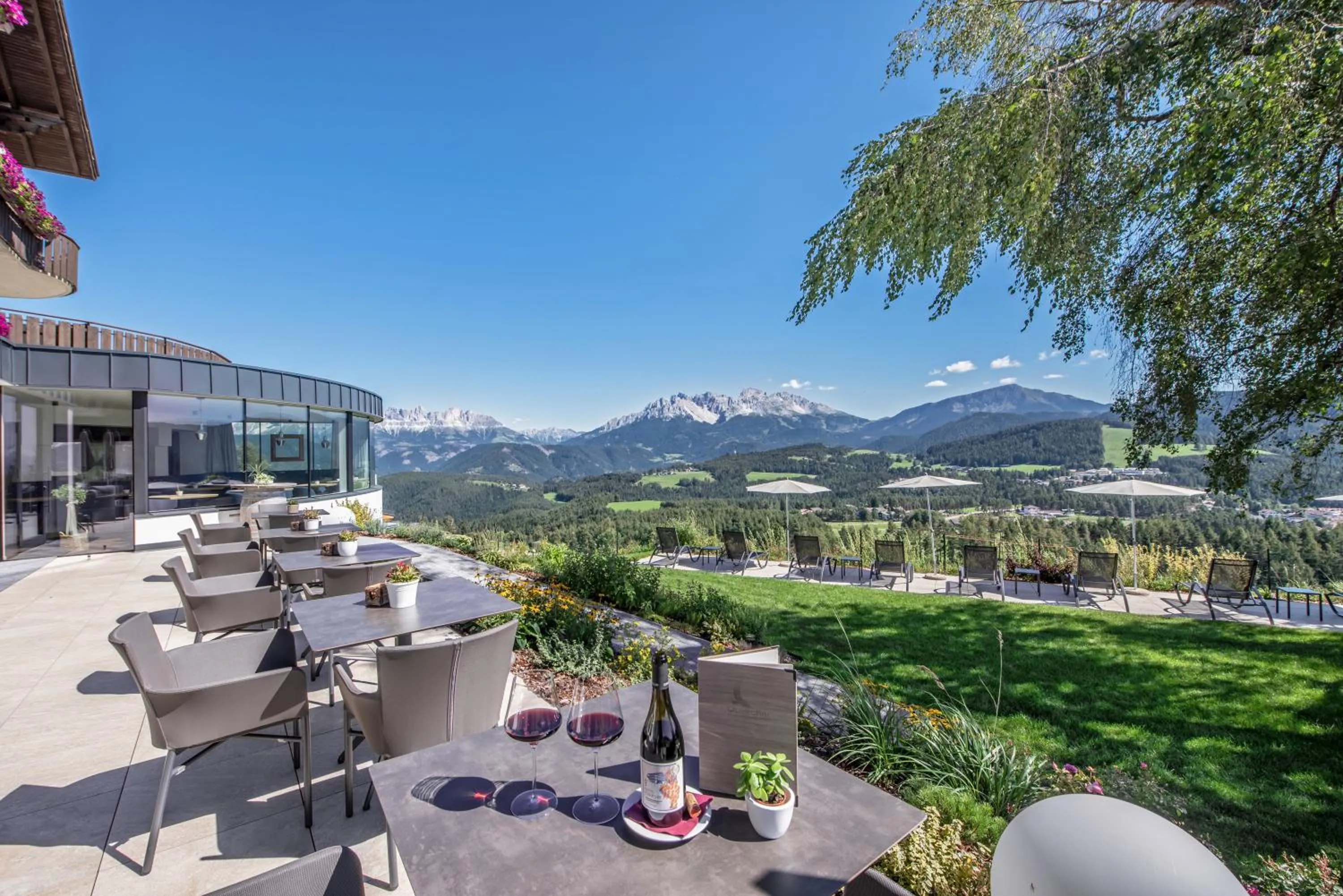 Garden in Panoramahotel Obkircher