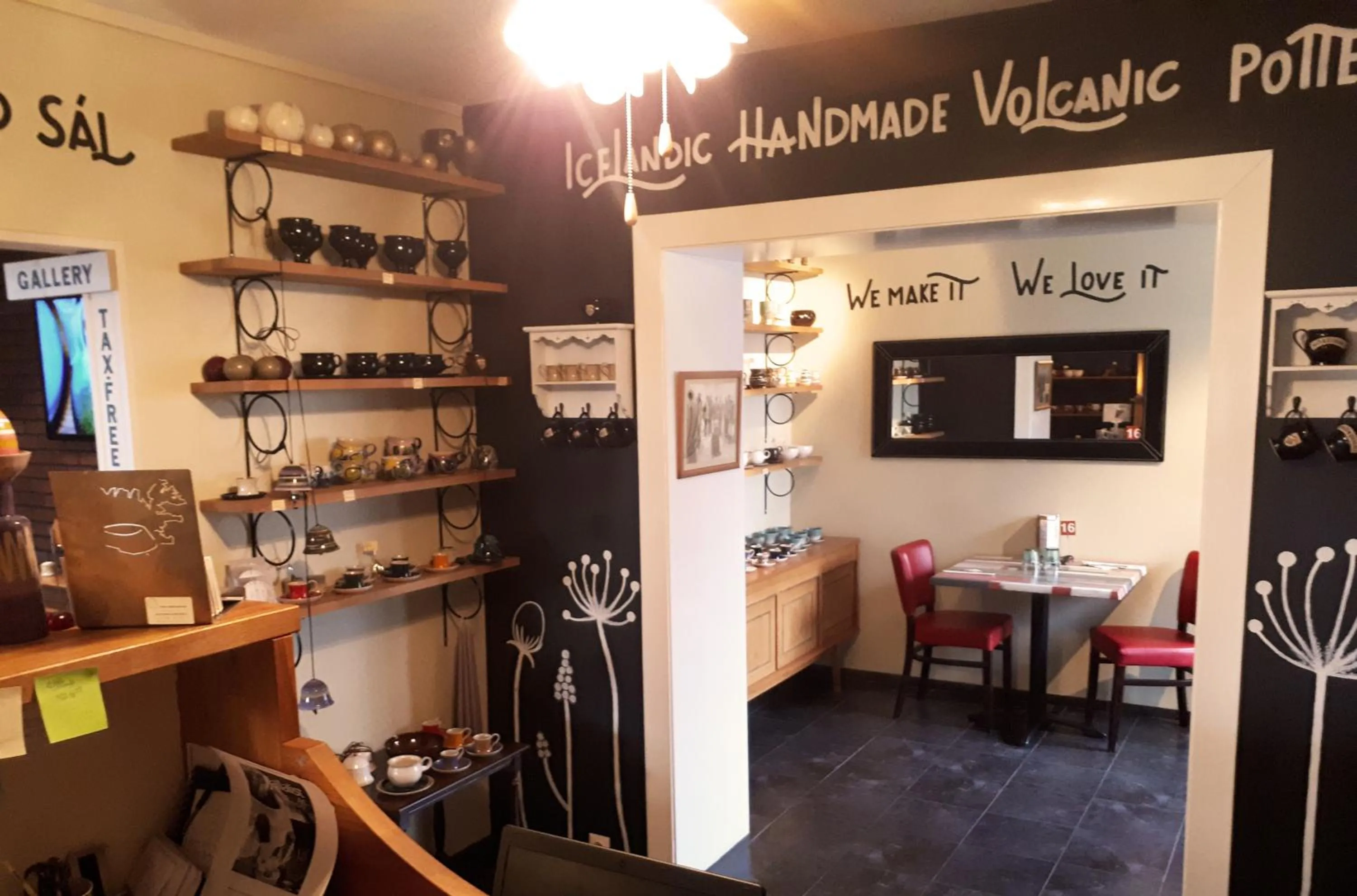 Restaurant/places to eat in Eldstó Art Café Guesthouse