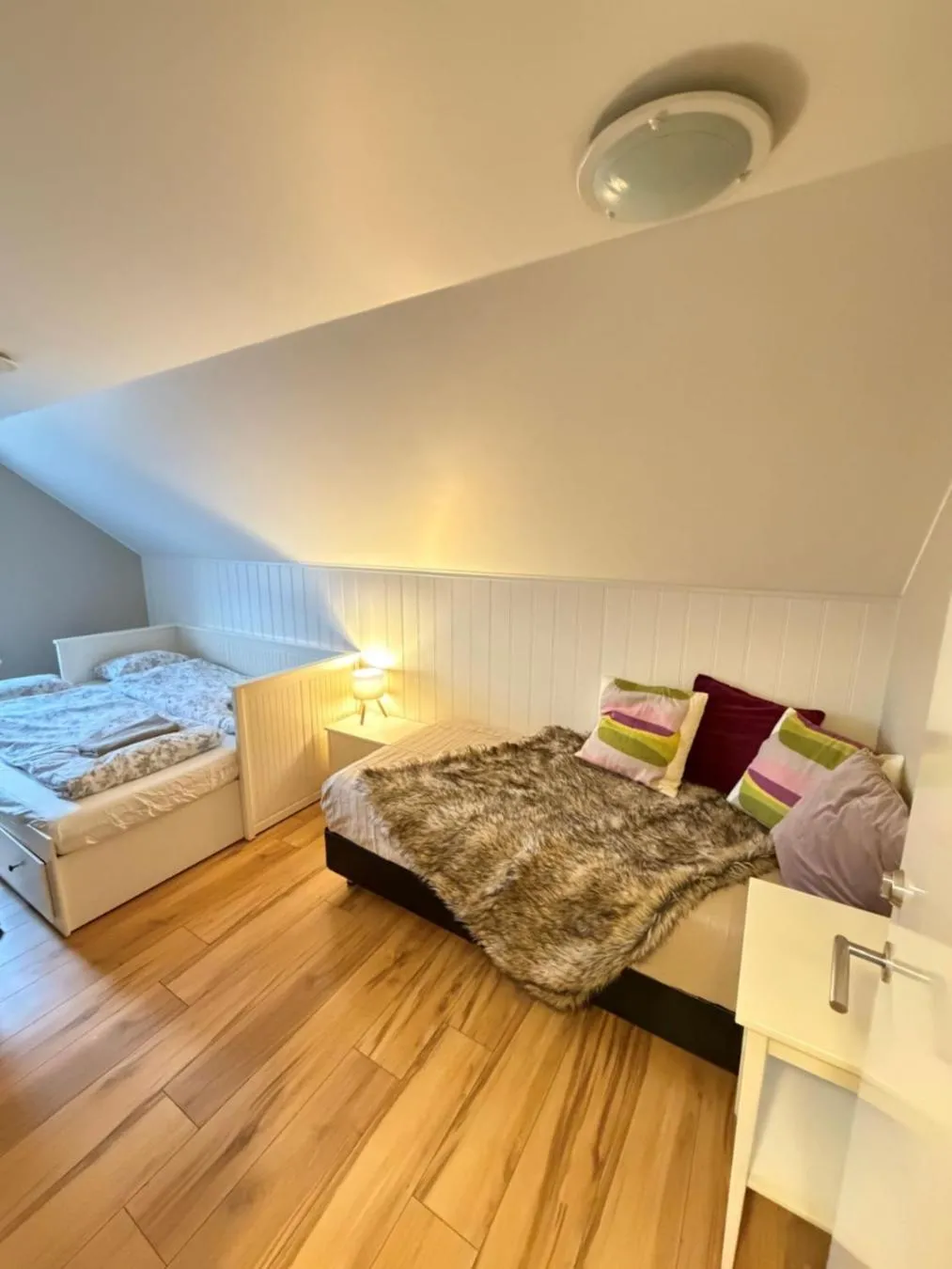 Classic Triple Room in Eldstó Art Café Guesthouse