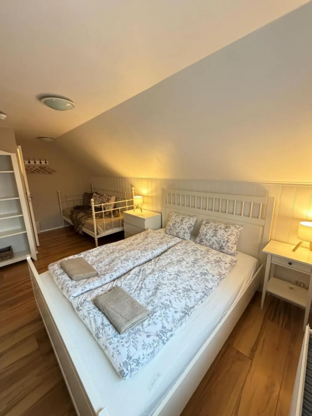 Photo of the whole room in Eldstó Art Café Guesthouse