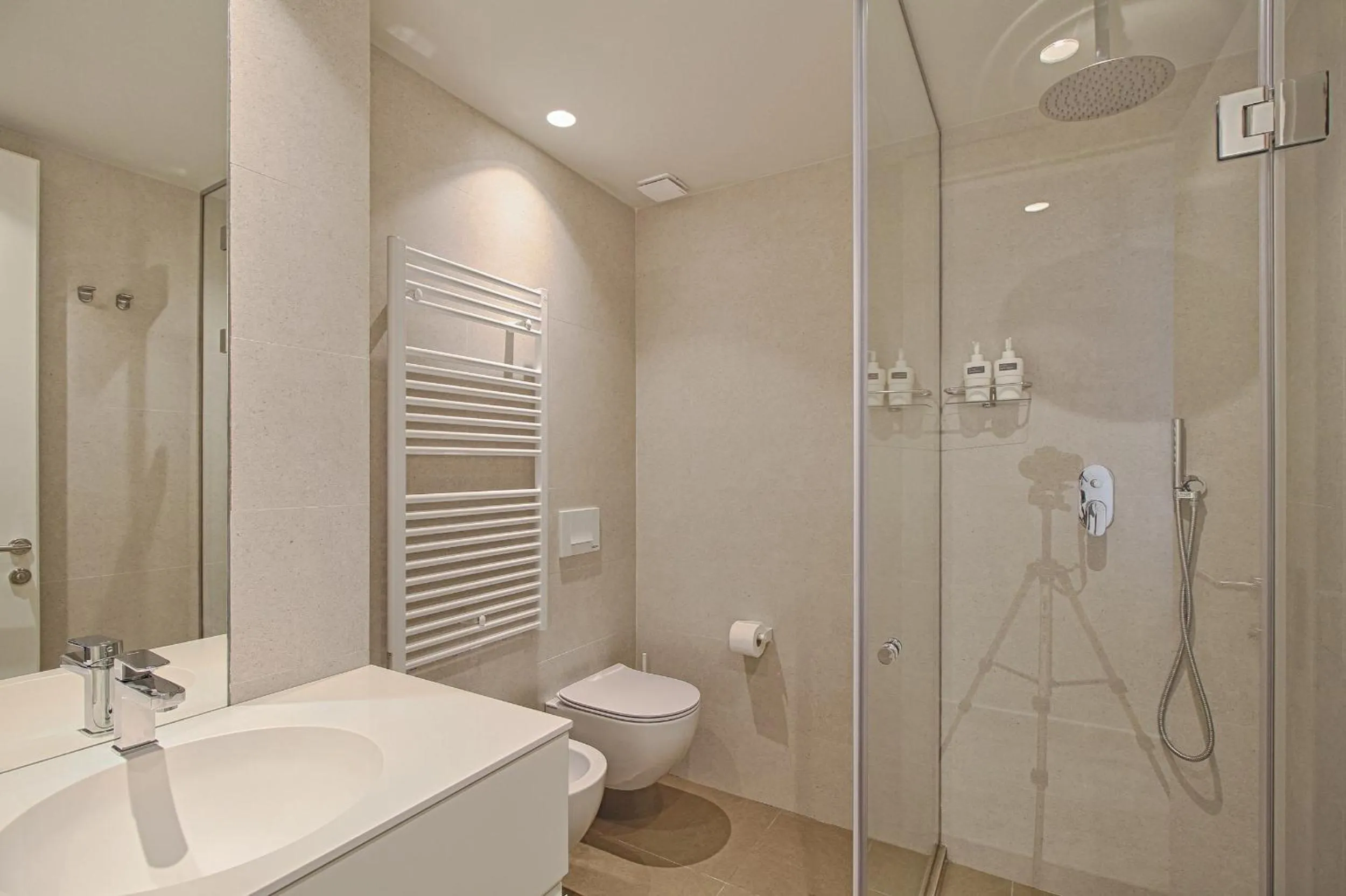 Shower in The Rooms Serviced Apartments Tirana