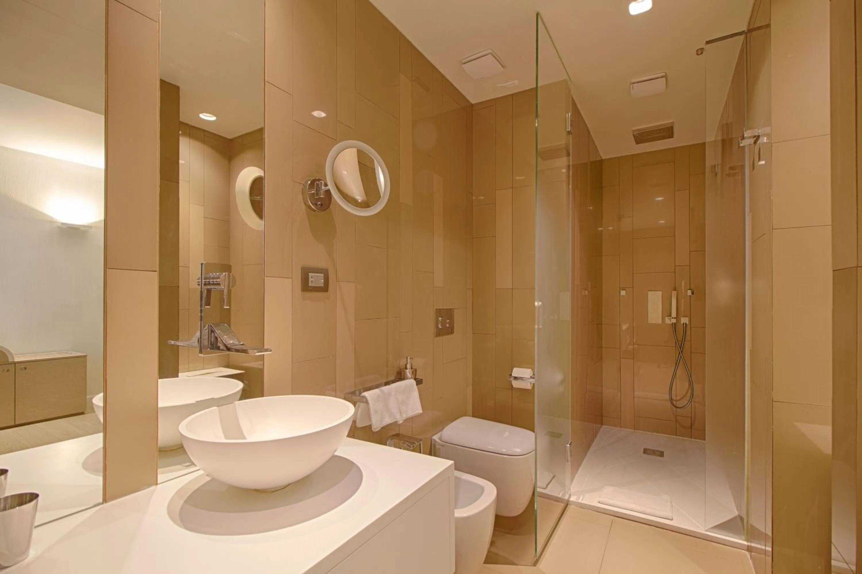 Shower in The Rooms Serviced Apartments Tirana