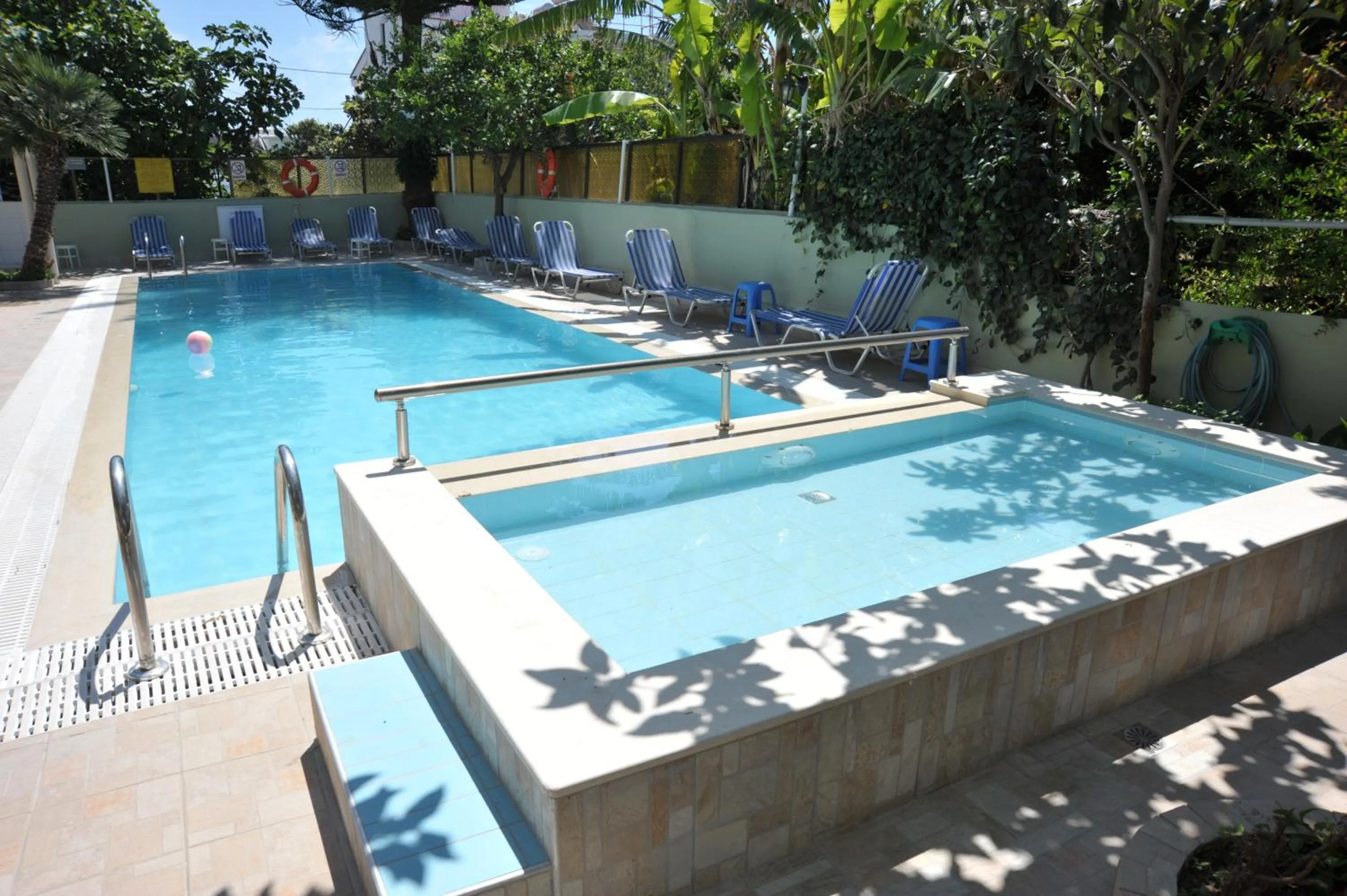 Swimming pool in Anseli Hotel