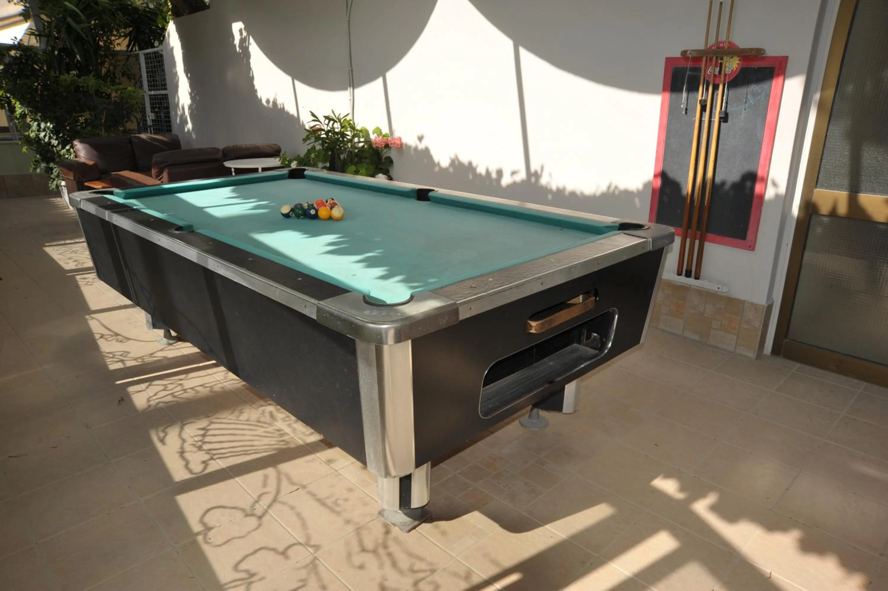 Billiard in Anseli Hotel