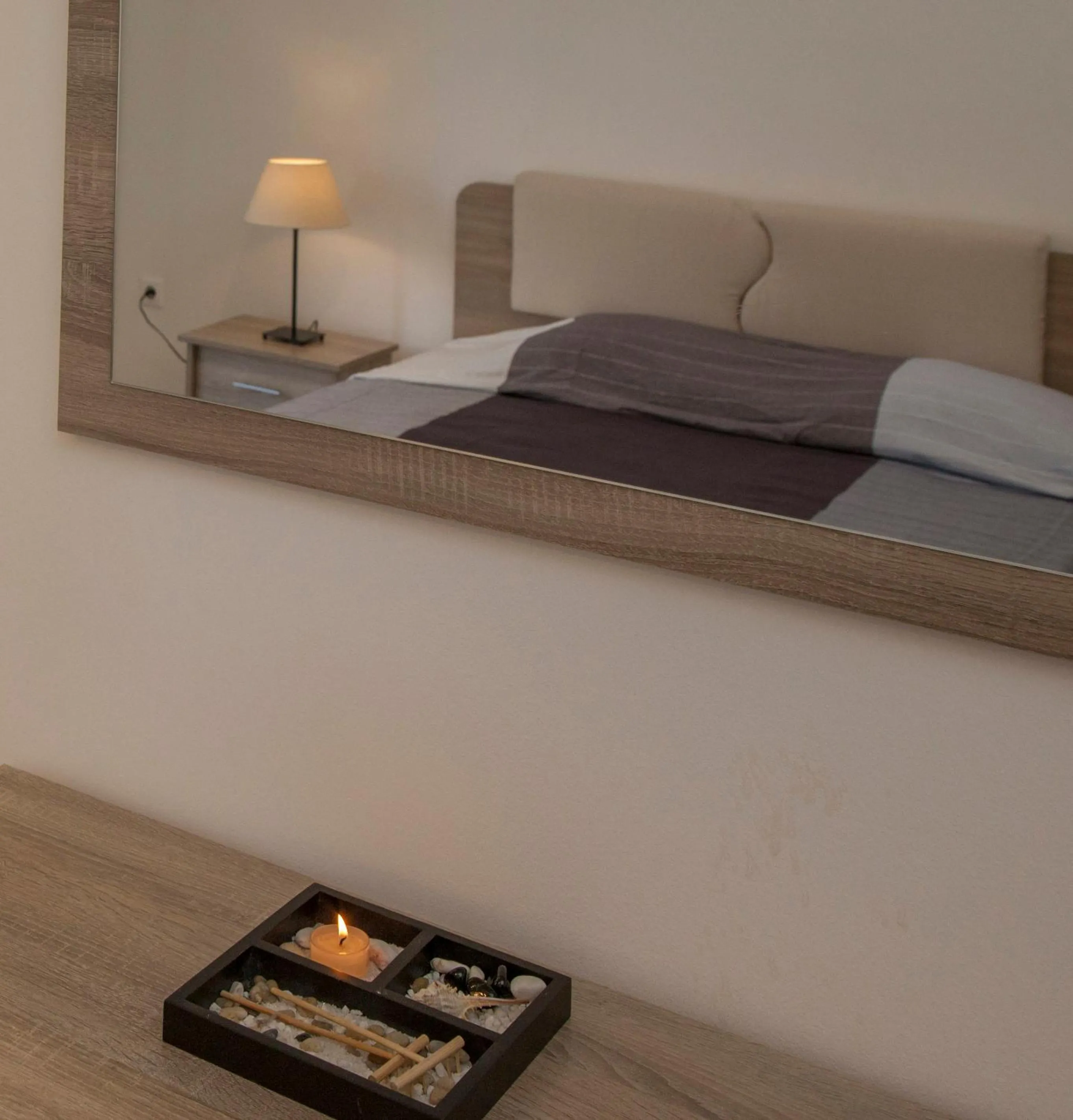 Bedroom in Athens Jem near the Archaeological Museum by GHH