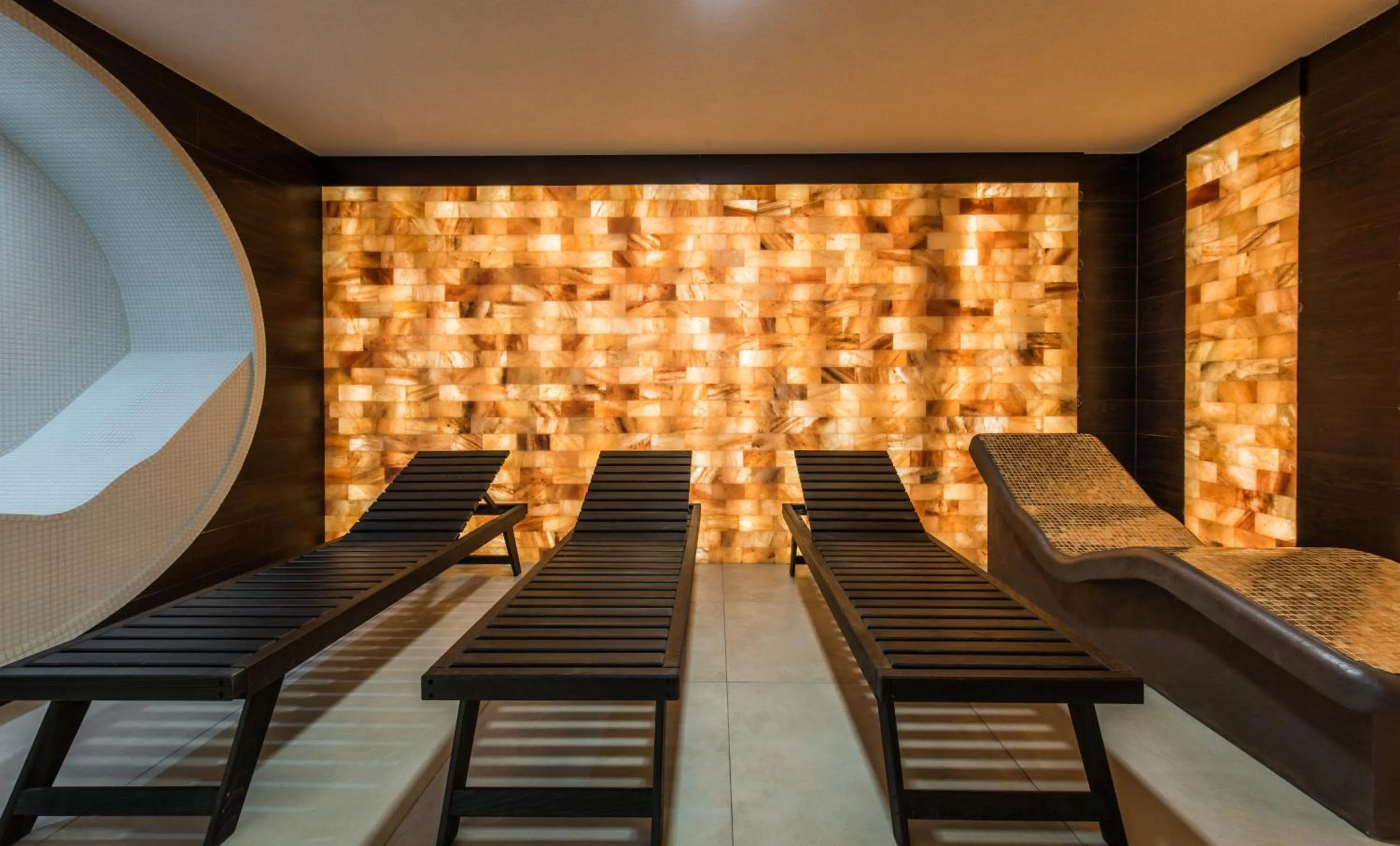 Spa and wellness centre/facilities, Bed in Hotel Fontana Vrnjačka Banja