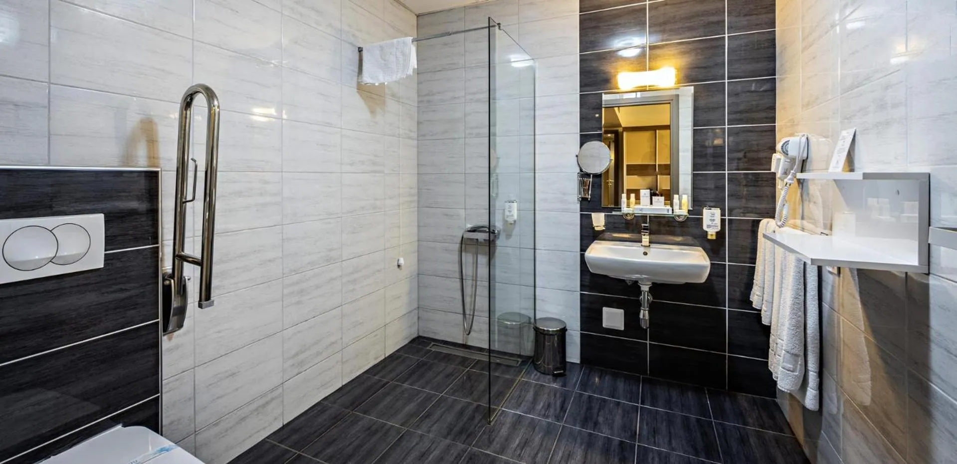 Bathroom in Hotel Fontana Vrnjačka Banja