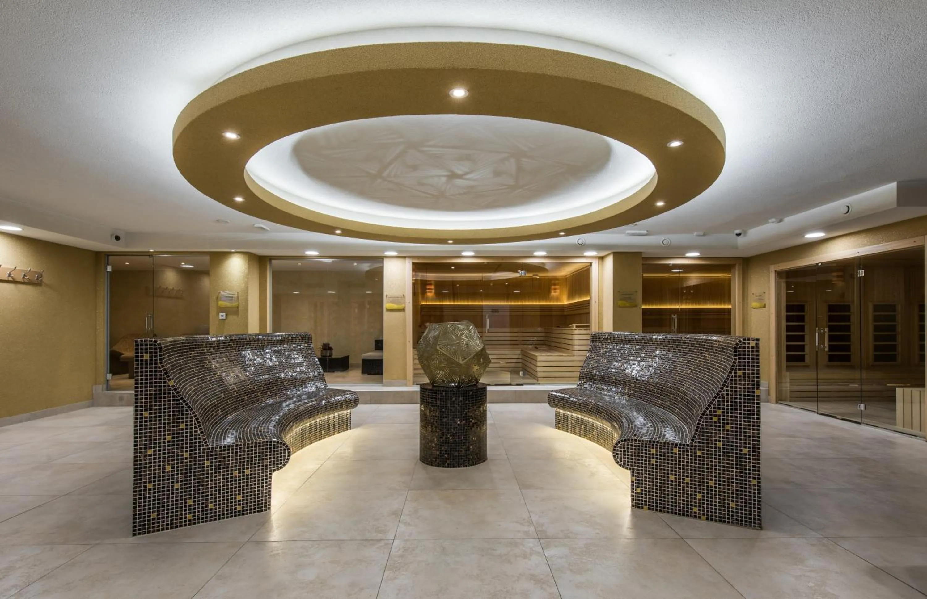 Swimming pool in Hotel Fontana Vrnjačka Banja