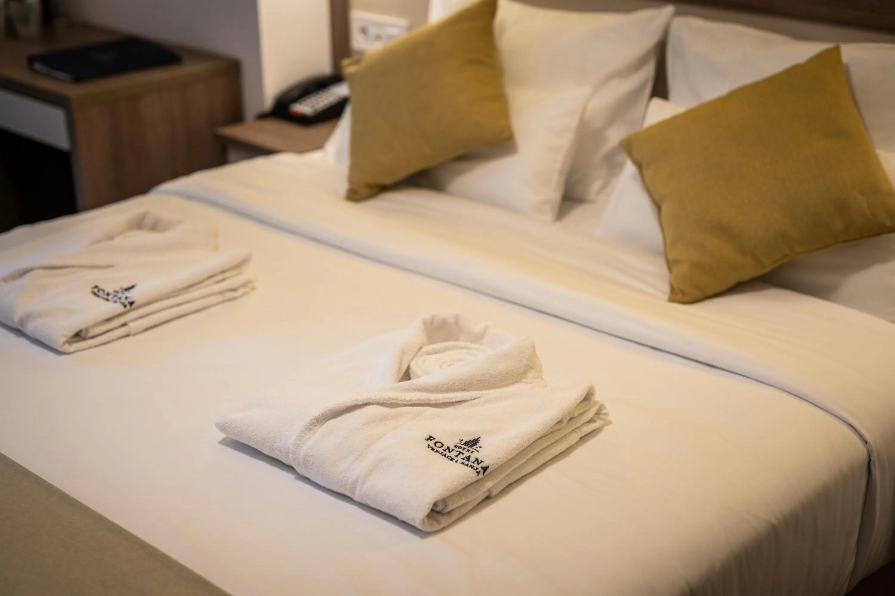 Property building, Bed in Hotel Fontana Vrnjačka Banja