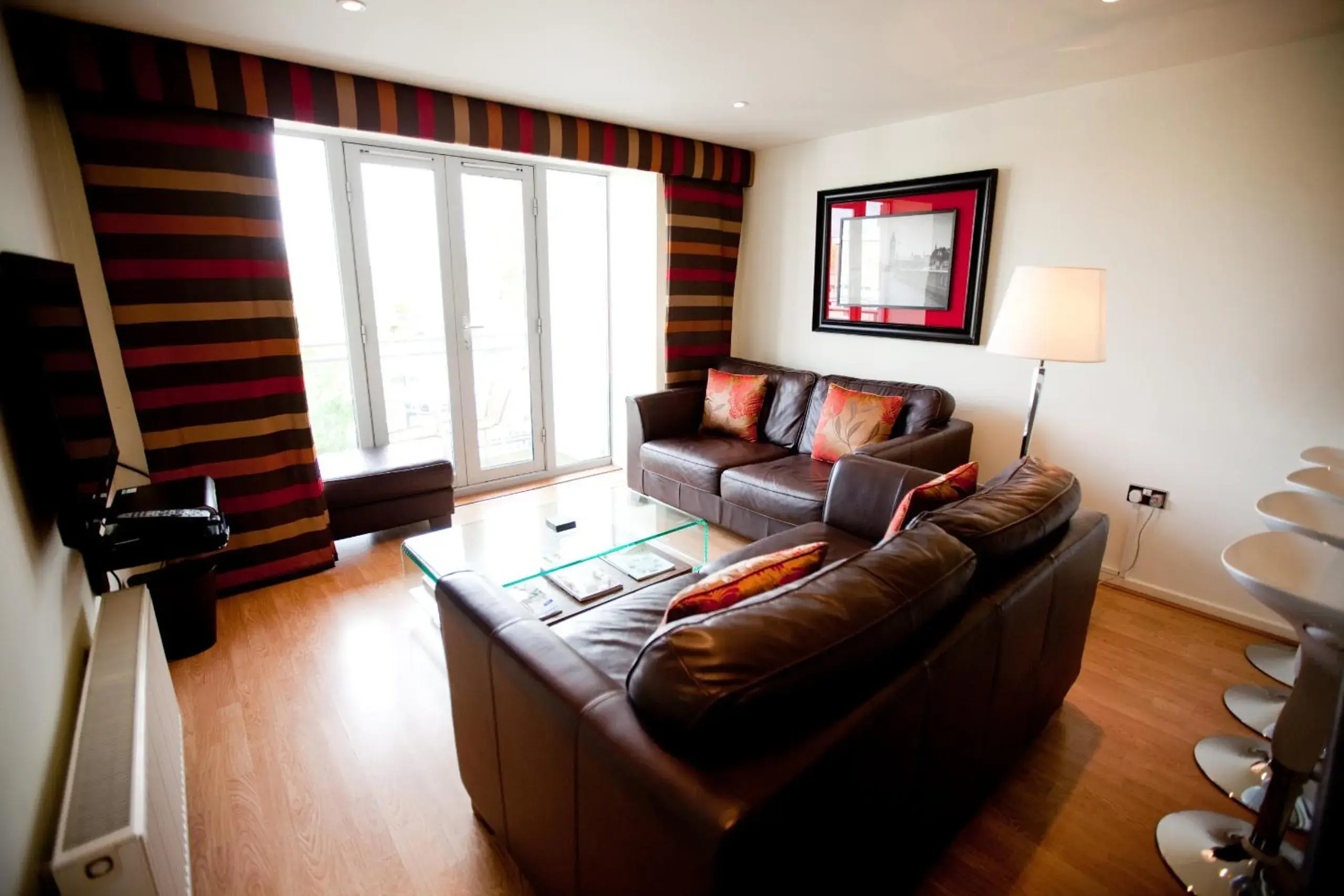 Living room, Bed in Chelmsford Serviced Apartments Living room, Bed in Chelmsford Serviced Apartments