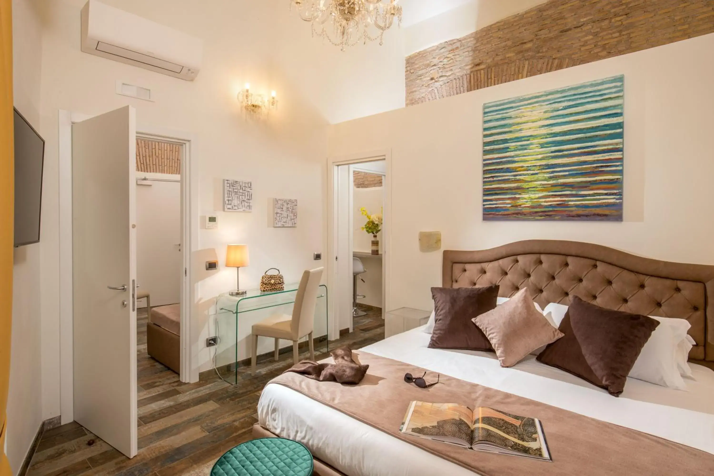 Suite in Guesthouse MySuiteTower Pantheon Suite in Guesthouse MySuiteTower Pantheon