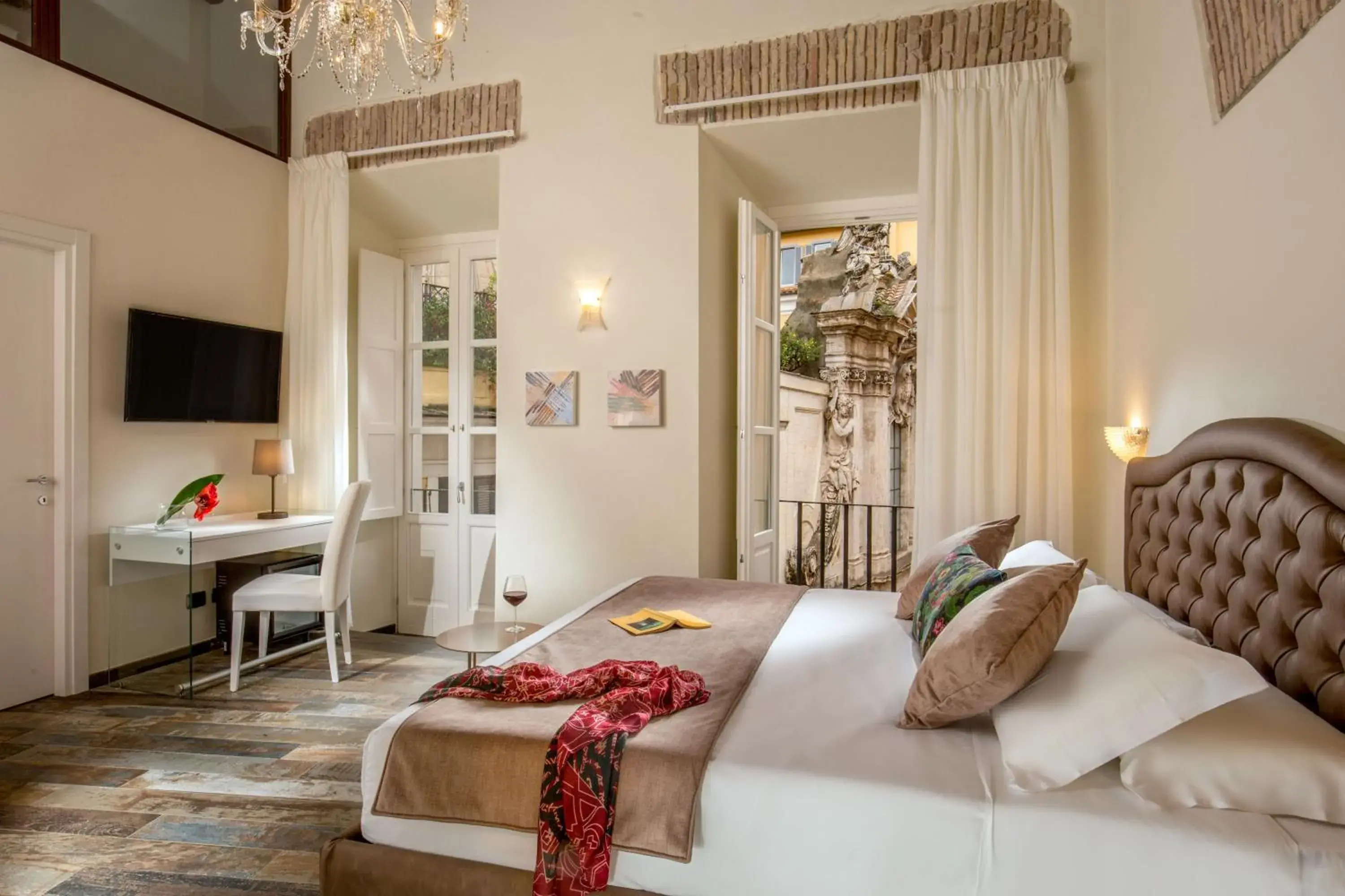 Triple Room with View in Guesthouse MySuiteTower Pantheon Triple Room with View in Guesthouse MySuiteTower Pantheon