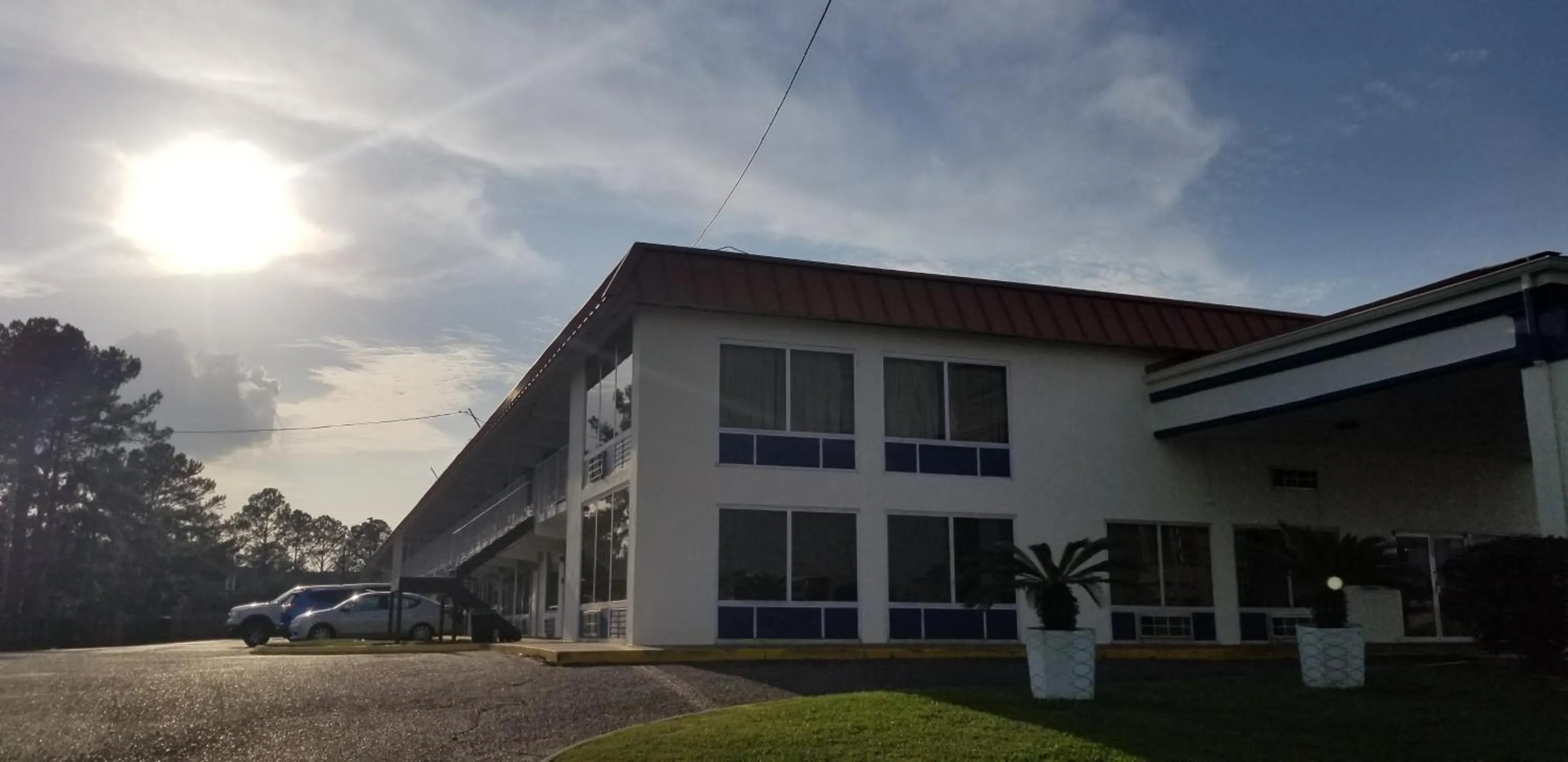 Family Inns of America - Mobile