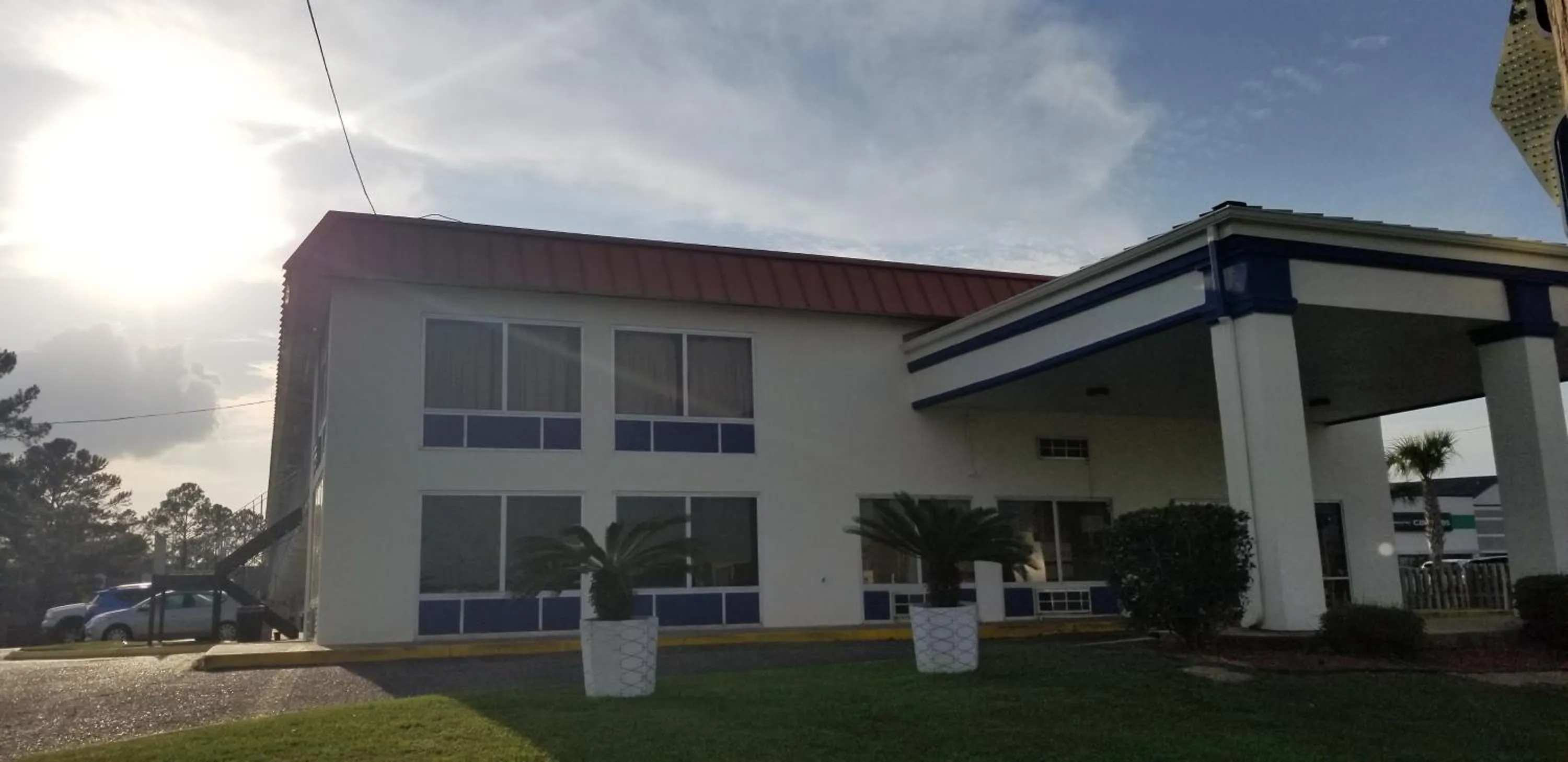 Family Inns of America - Mobile