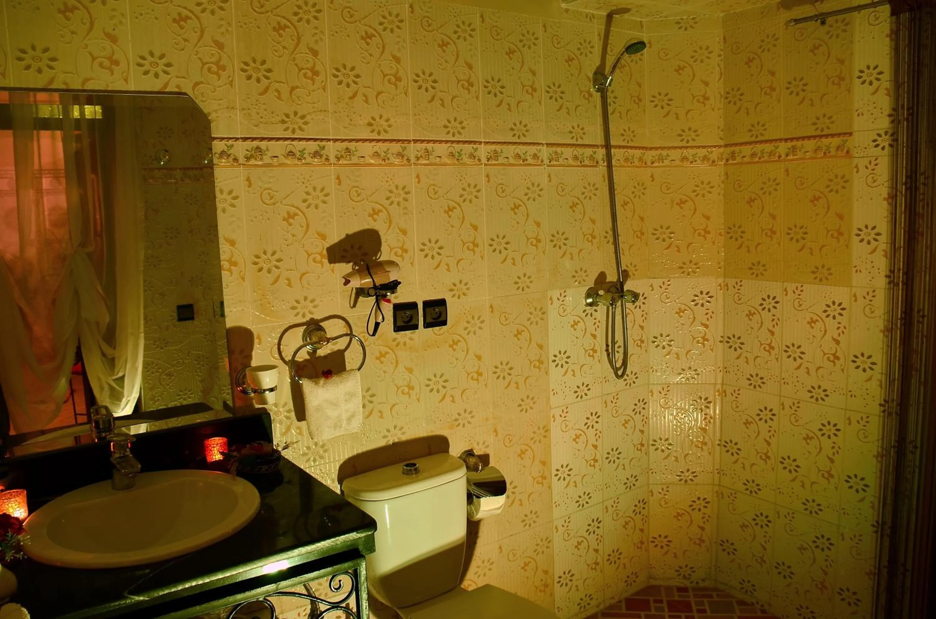 Bathroom in Dar LEULEU