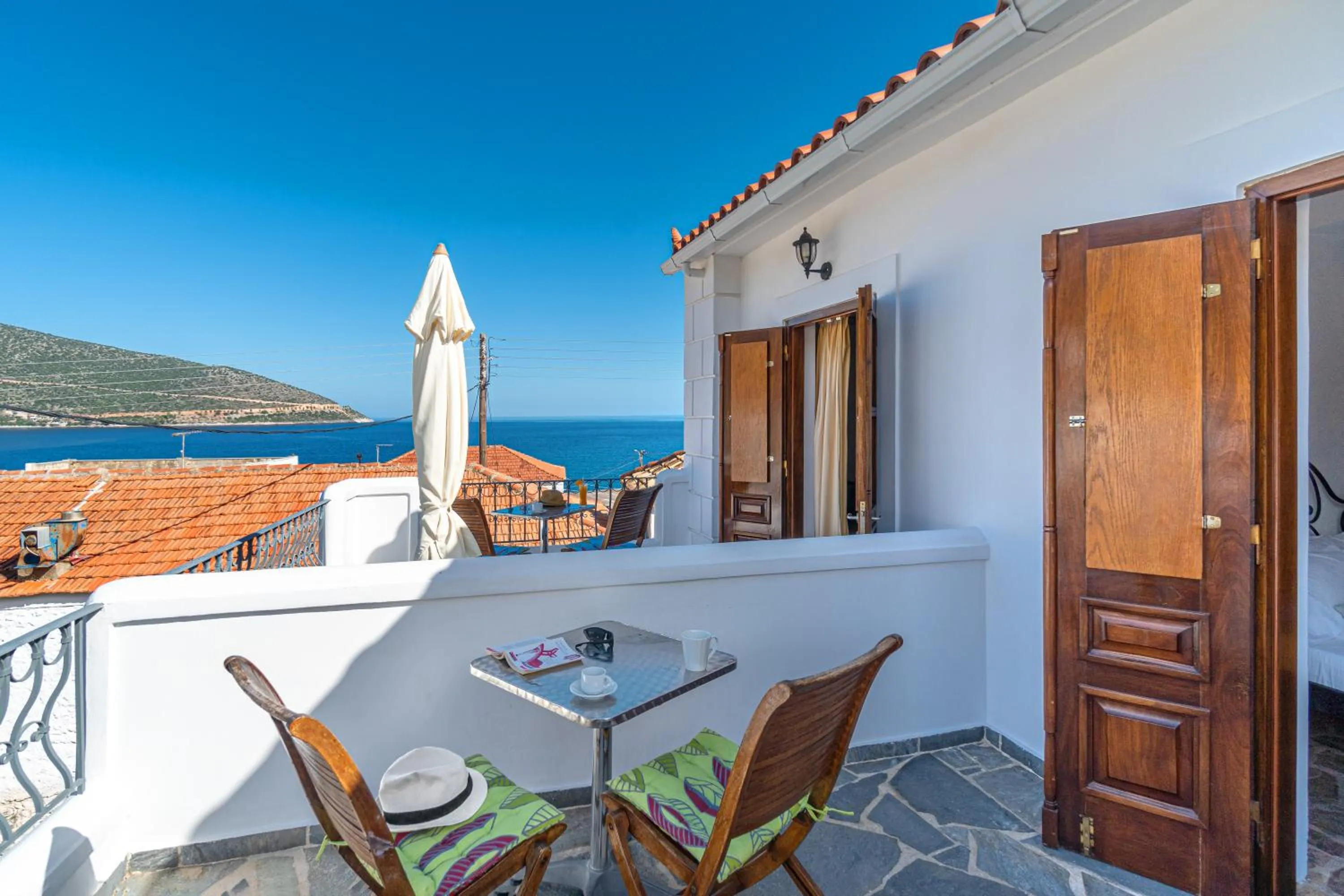 Balcony/Terrace in Hotel PARALIAKO Kyparissi