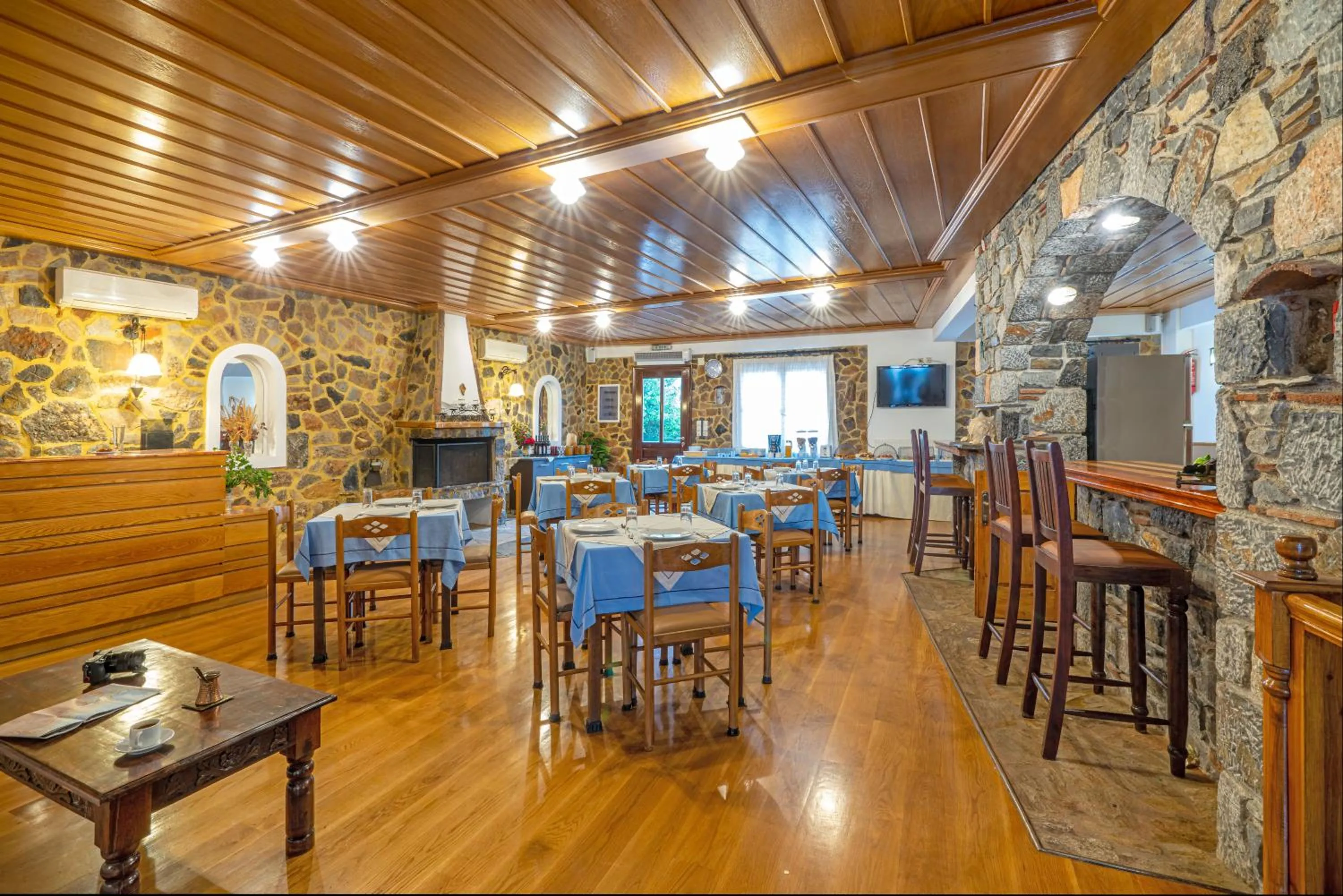 Property building in Hotel PARALIAKO Kyparissi