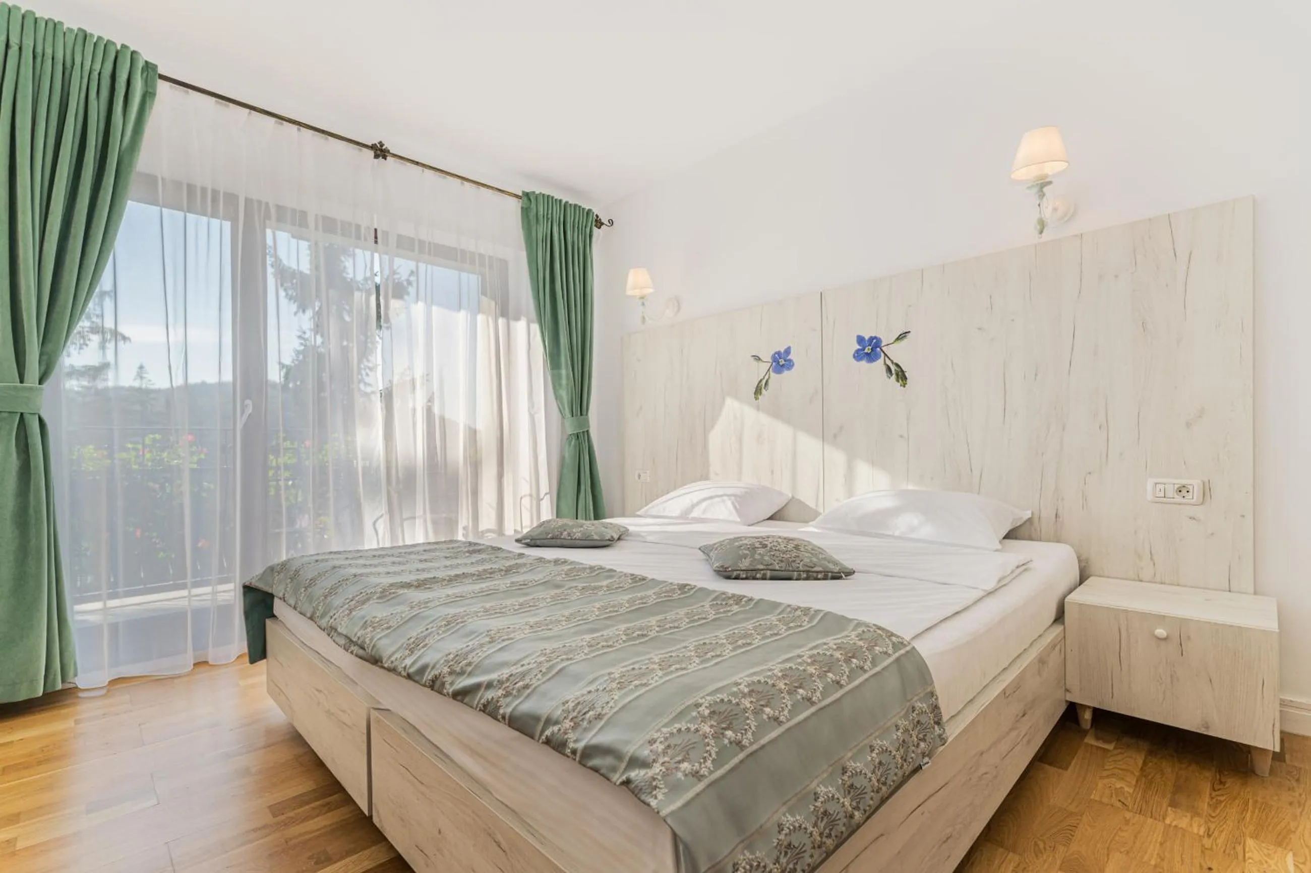 Bed in Pensiunea Hilltop