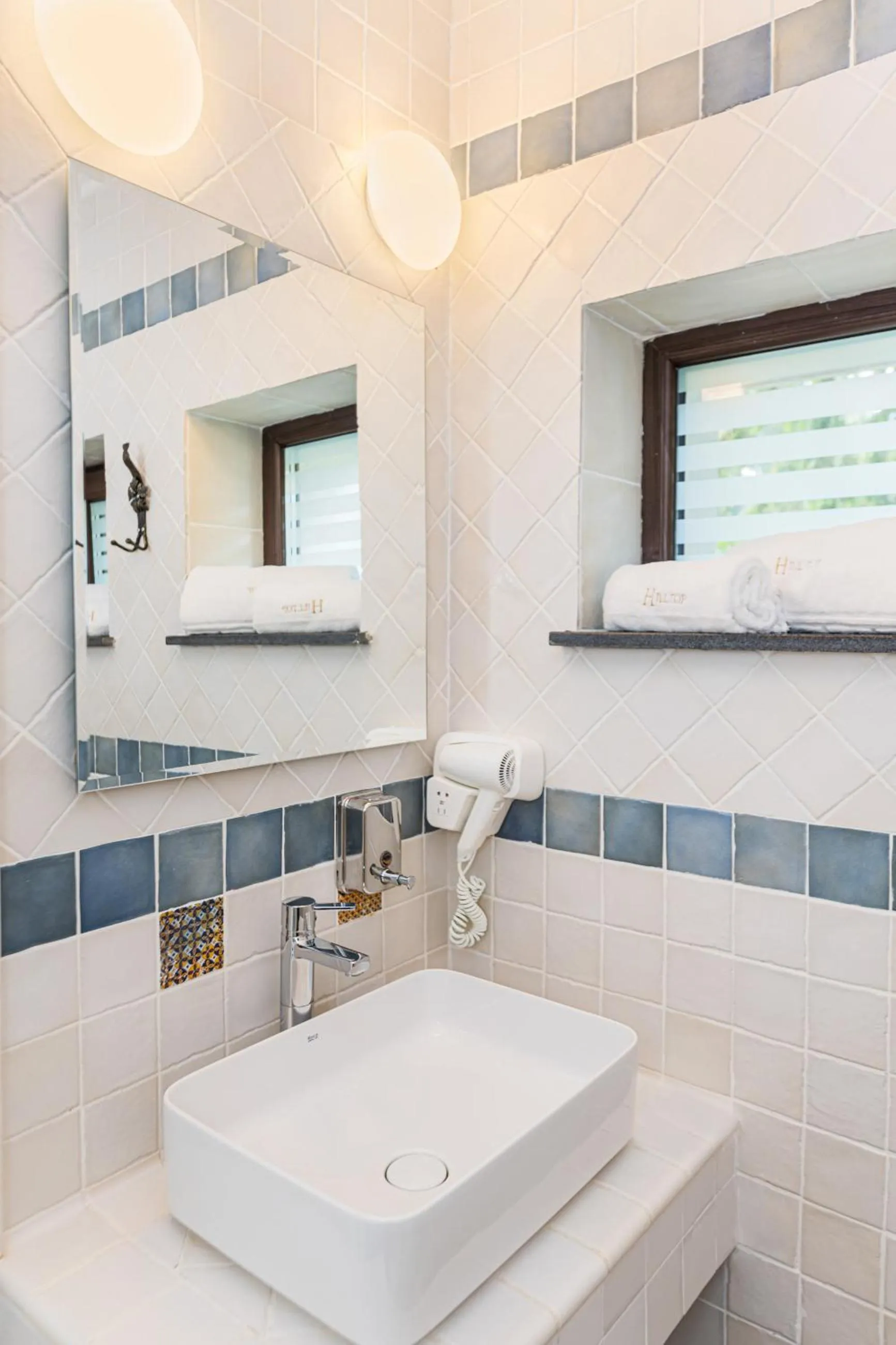 Bathroom in Pensiunea Hilltop