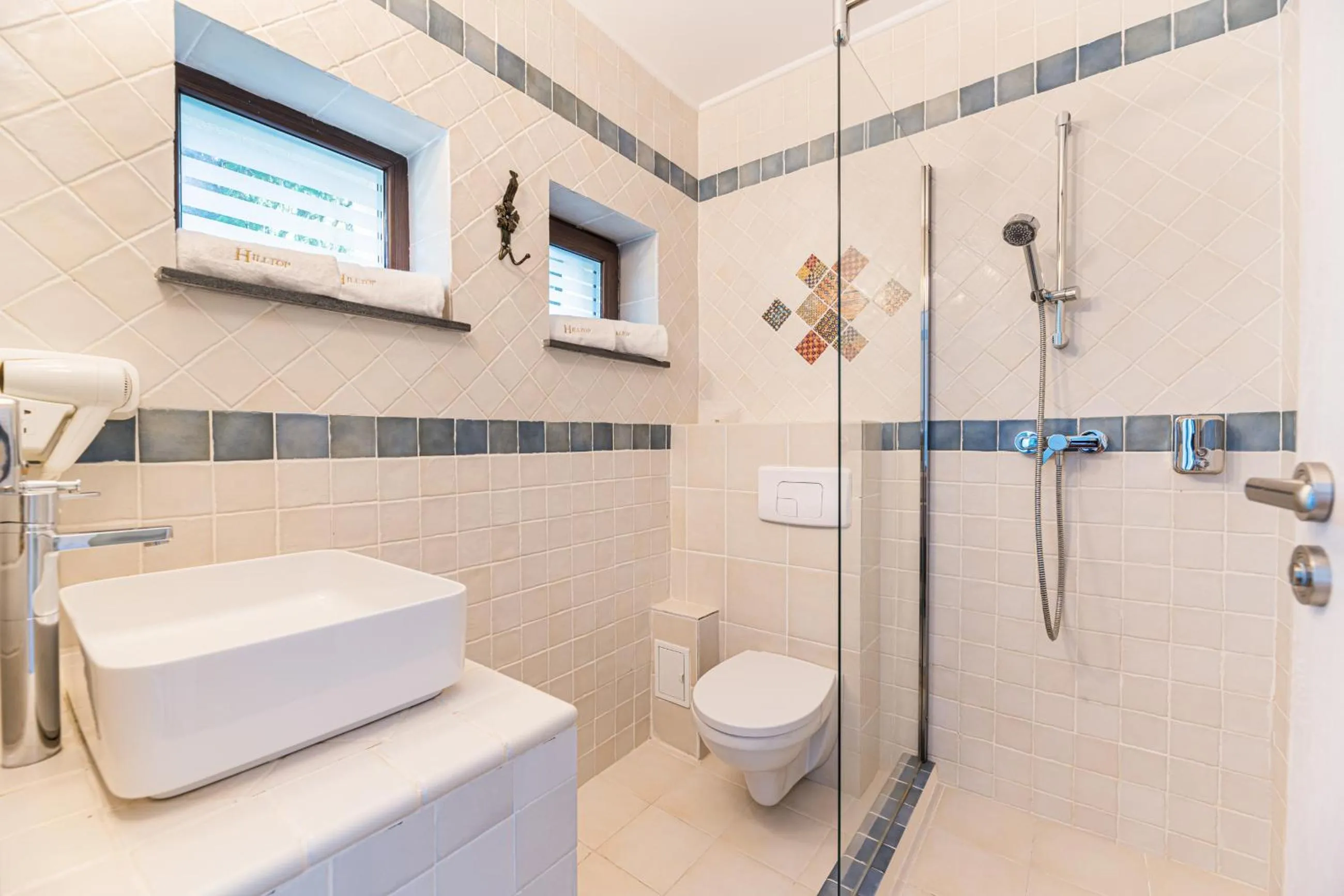 Bathroom in Pensiunea Hilltop