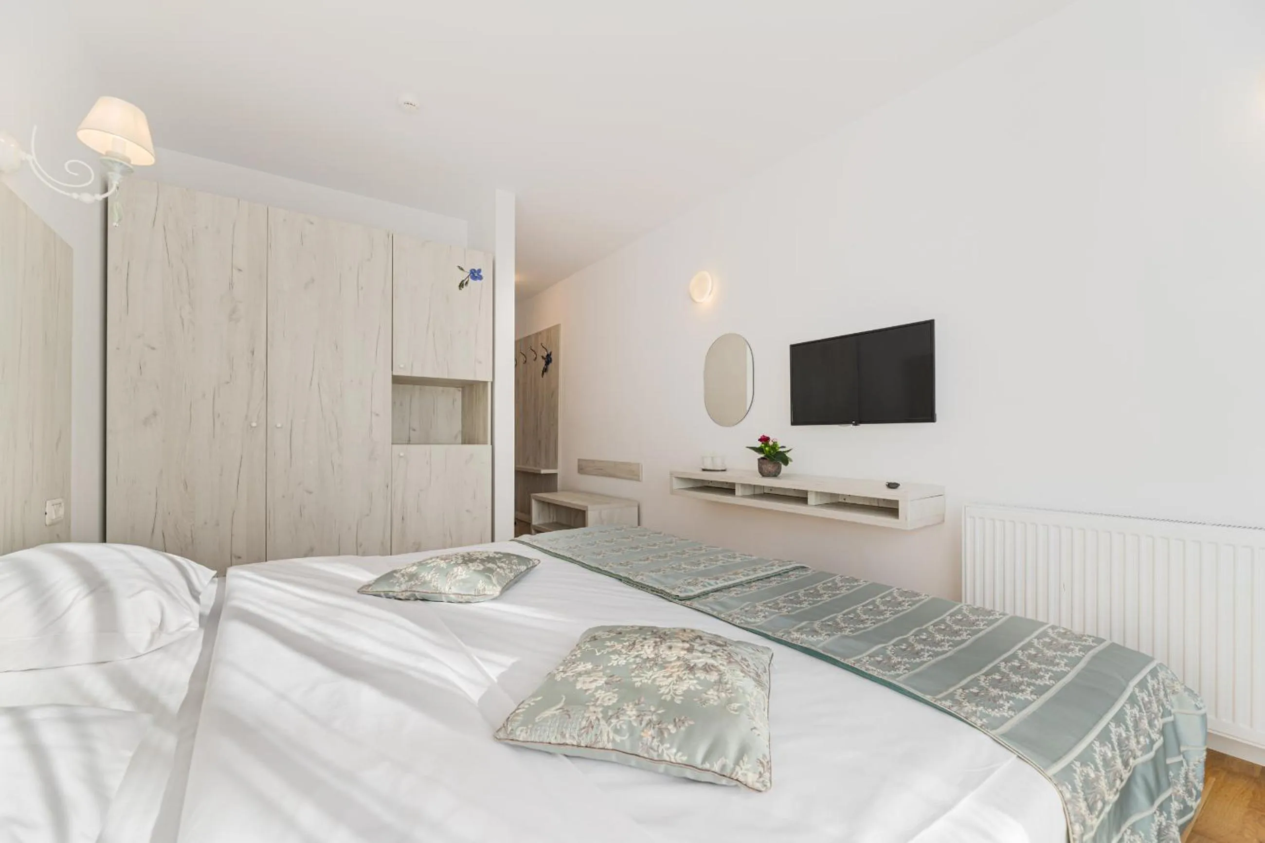 Bedroom, Bed in Pensiunea Hilltop