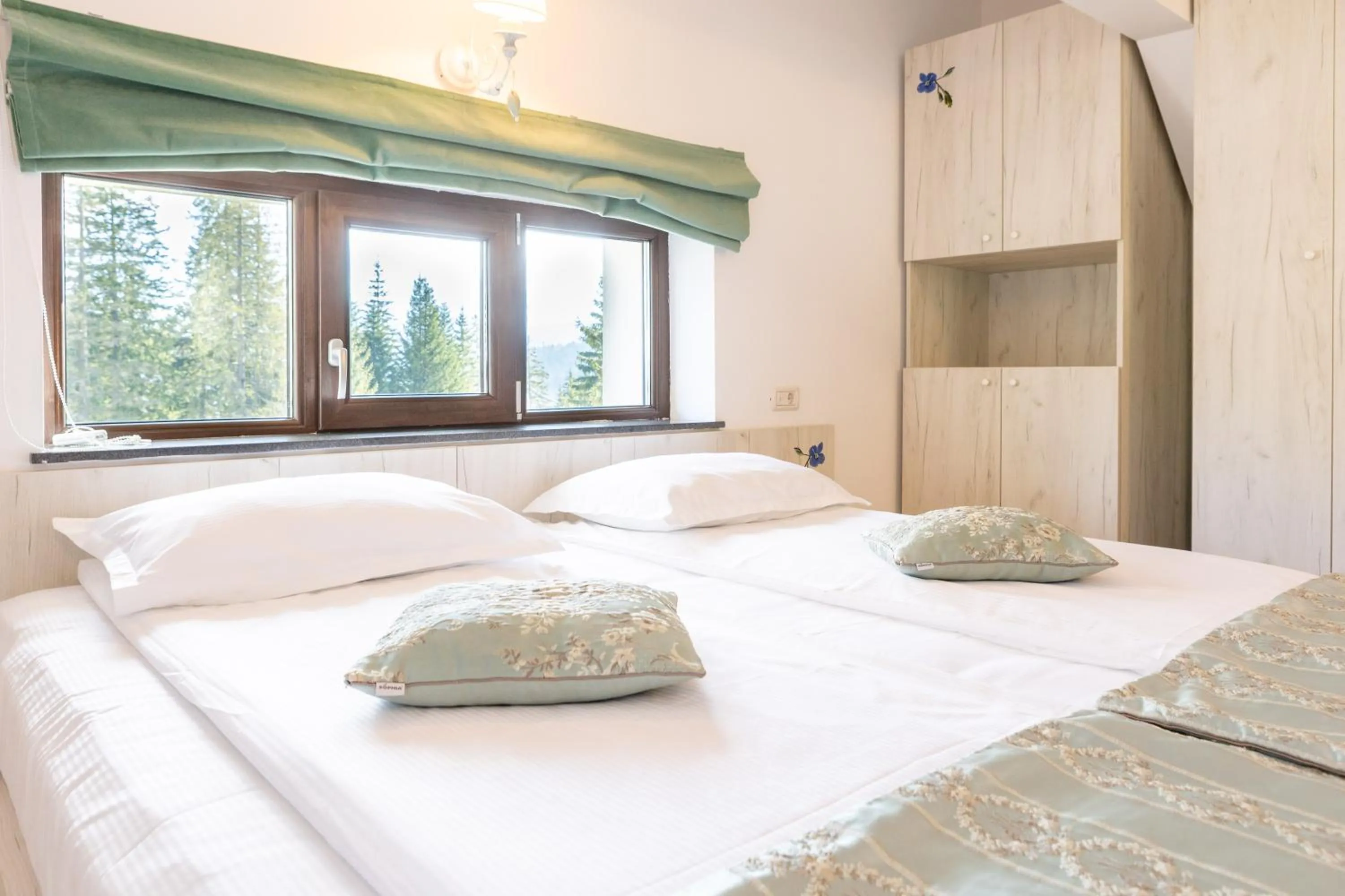 Bed in Pensiunea Hilltop