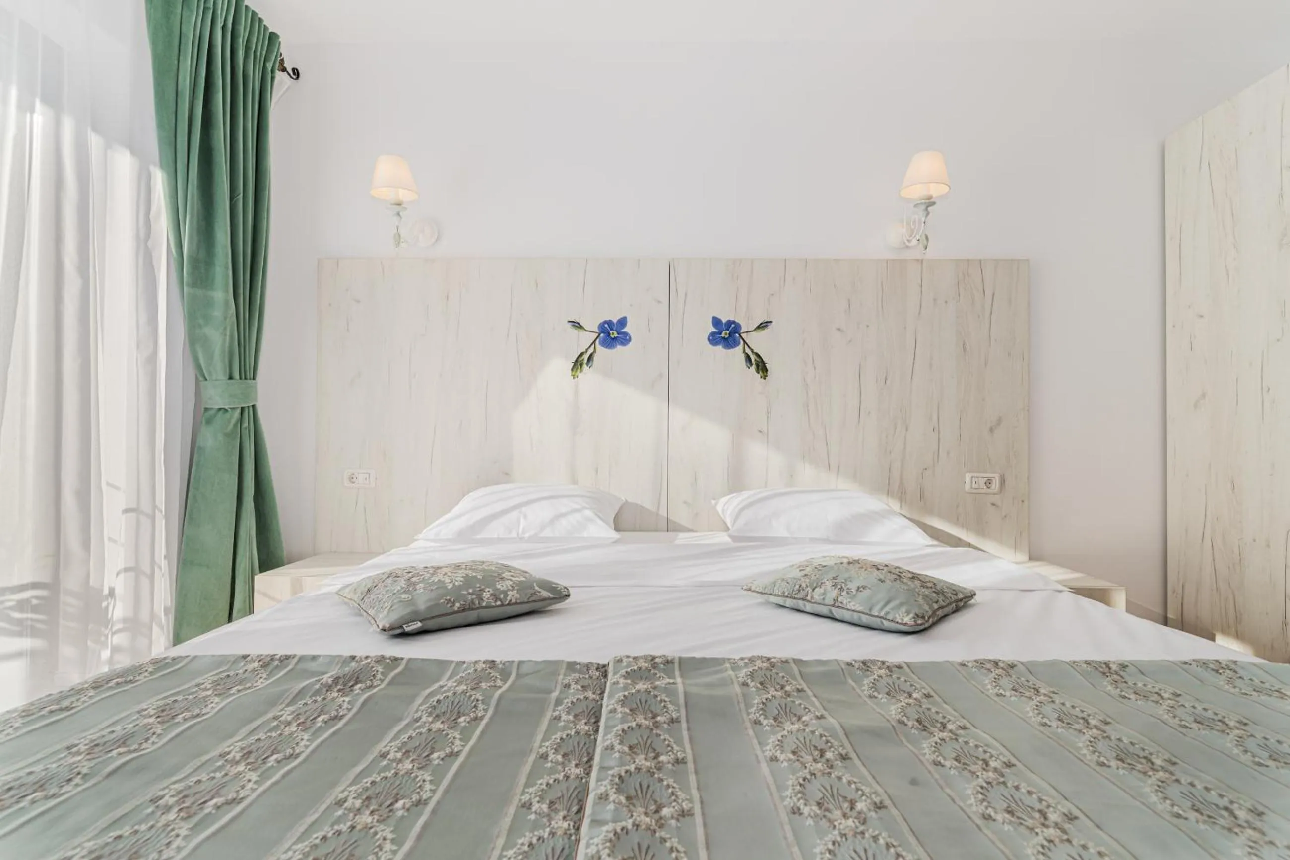 Bed in Pensiunea Hilltop