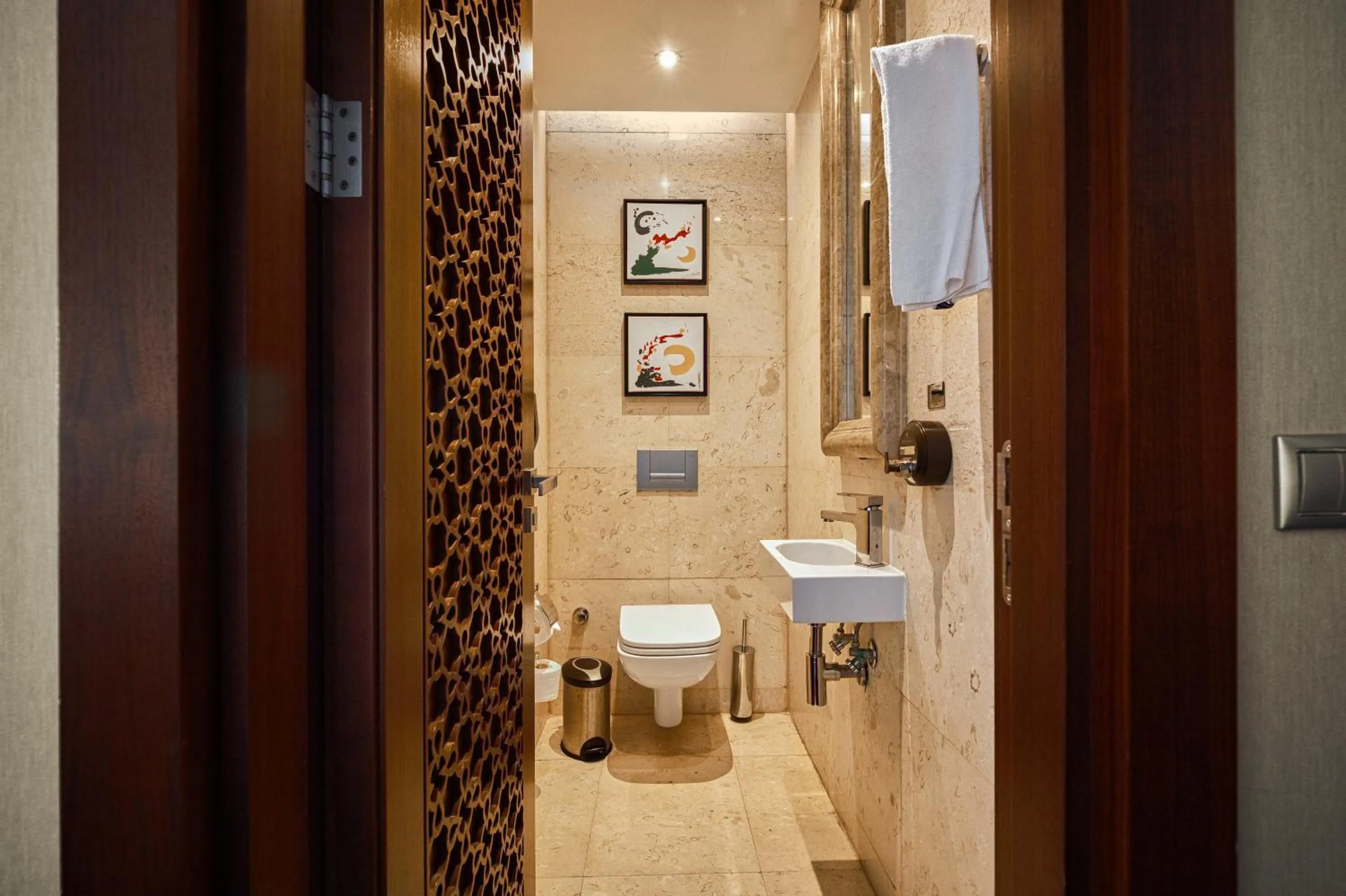 Toilet in Rixos Borovoe