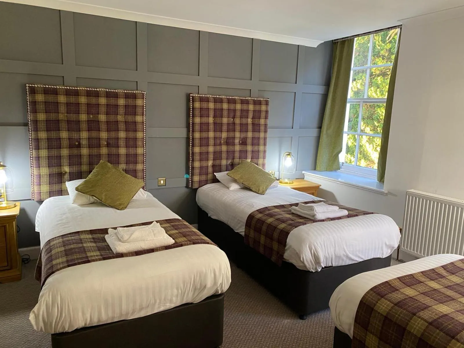 Bedroom, Bed in Royal Dunkeld Hotel