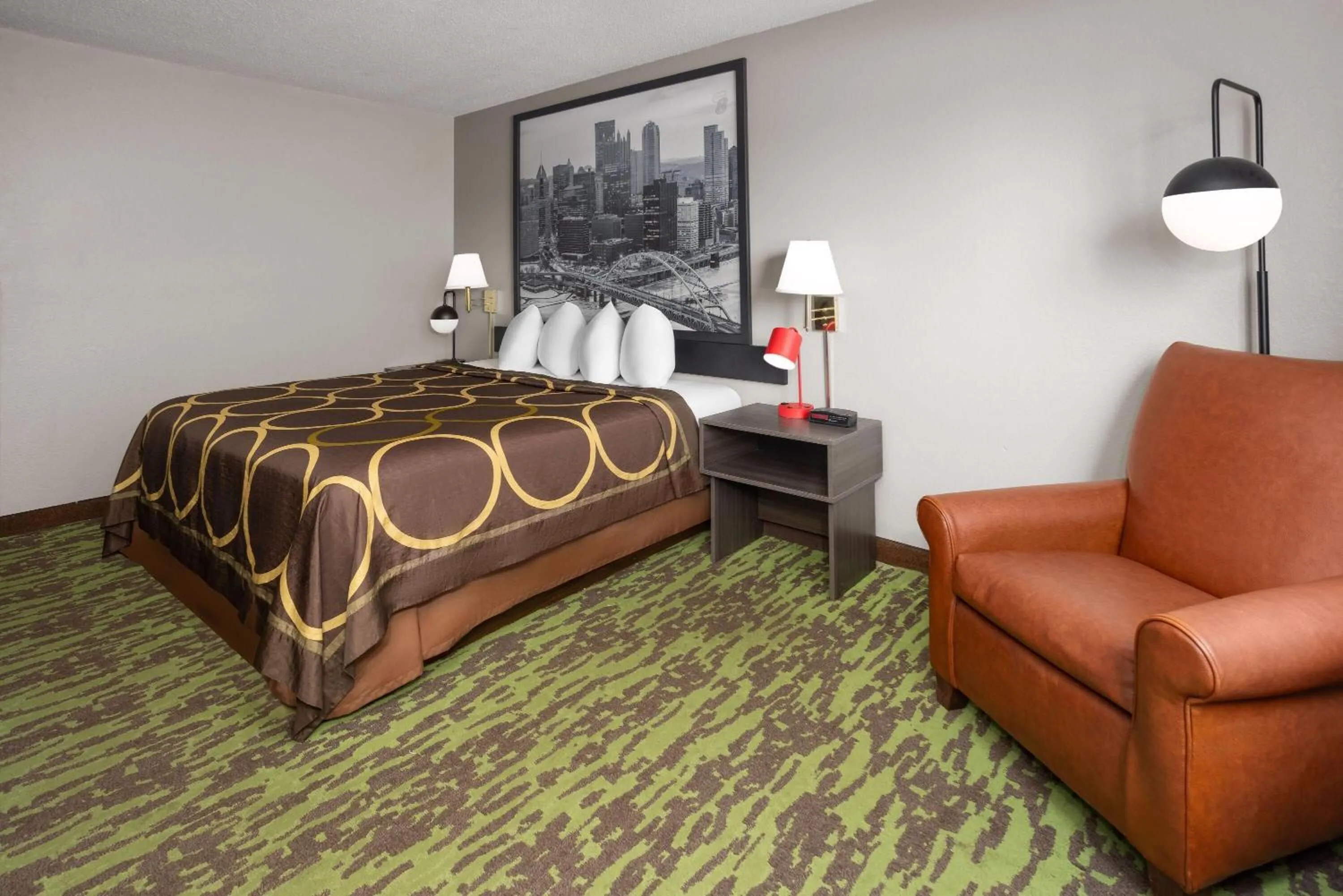 Photo of the whole room, Bed in Super 8 by Wyndham New Stanton