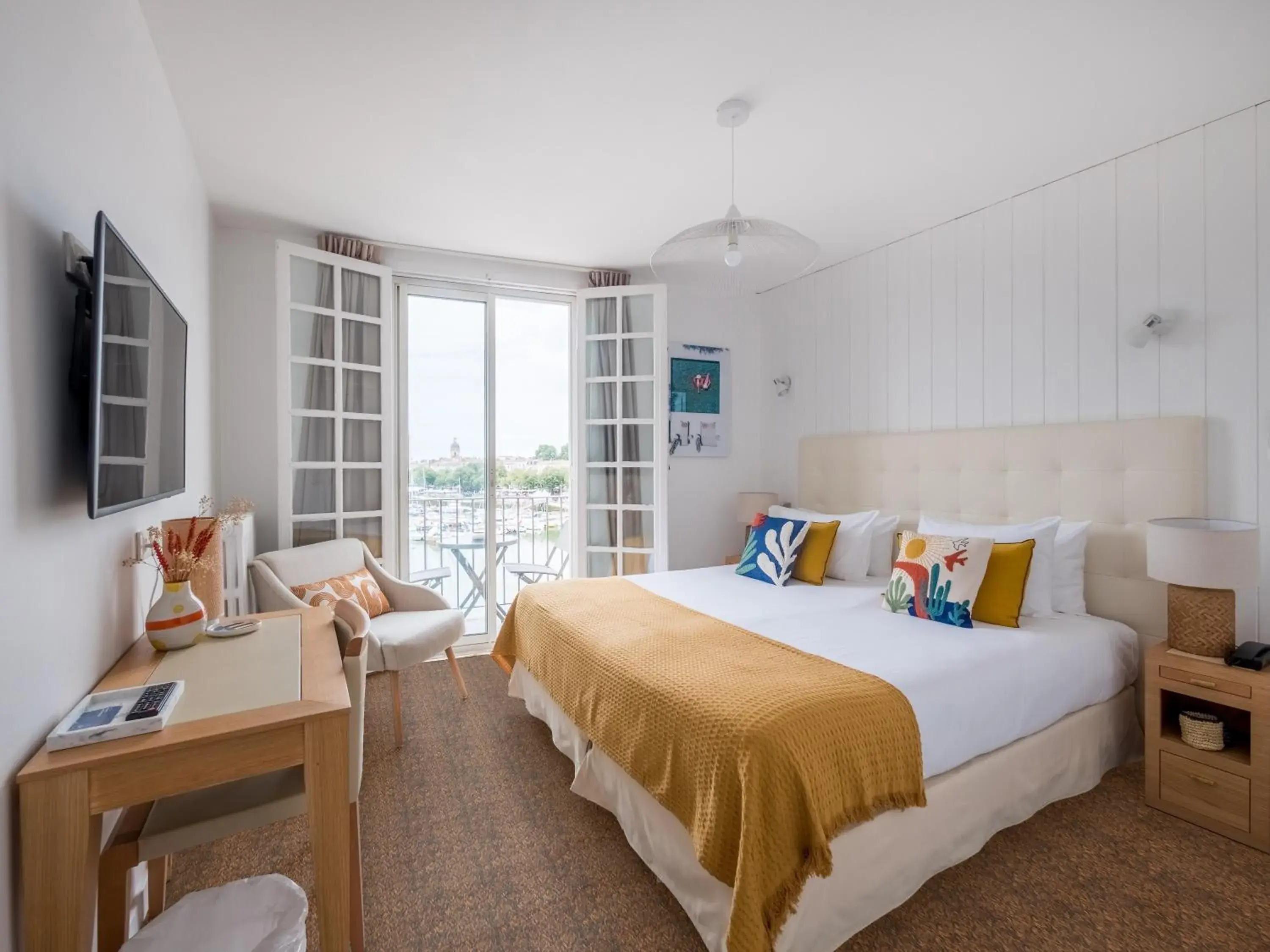 View (from property/room), Bed in Tour de Nesle La Rochelle Vieux Port 3 etoiles View (from property/room), Bed in Tour de Nesle La Rochelle Vieux Port 3 etoiles