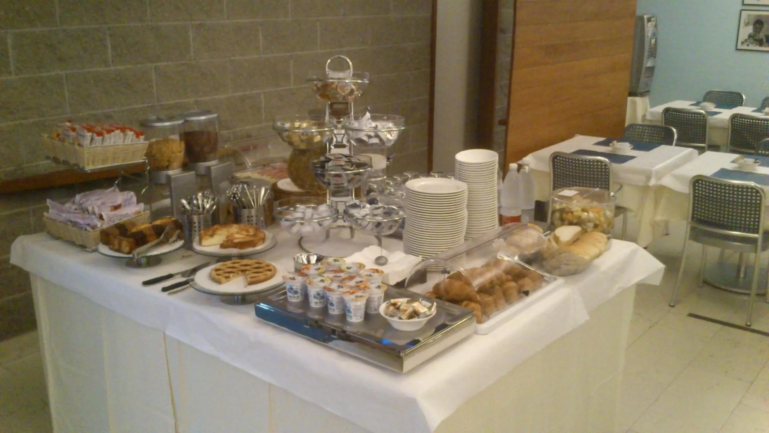 Buffet breakfast in Hotel Eden