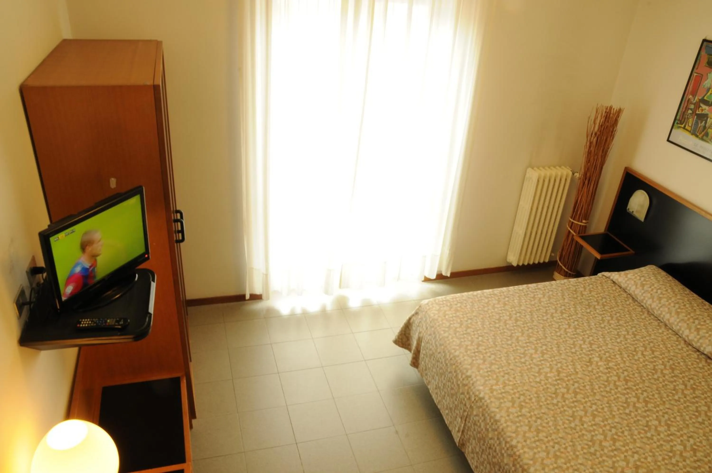 Photo of the whole room, Bed in Hotel Eden