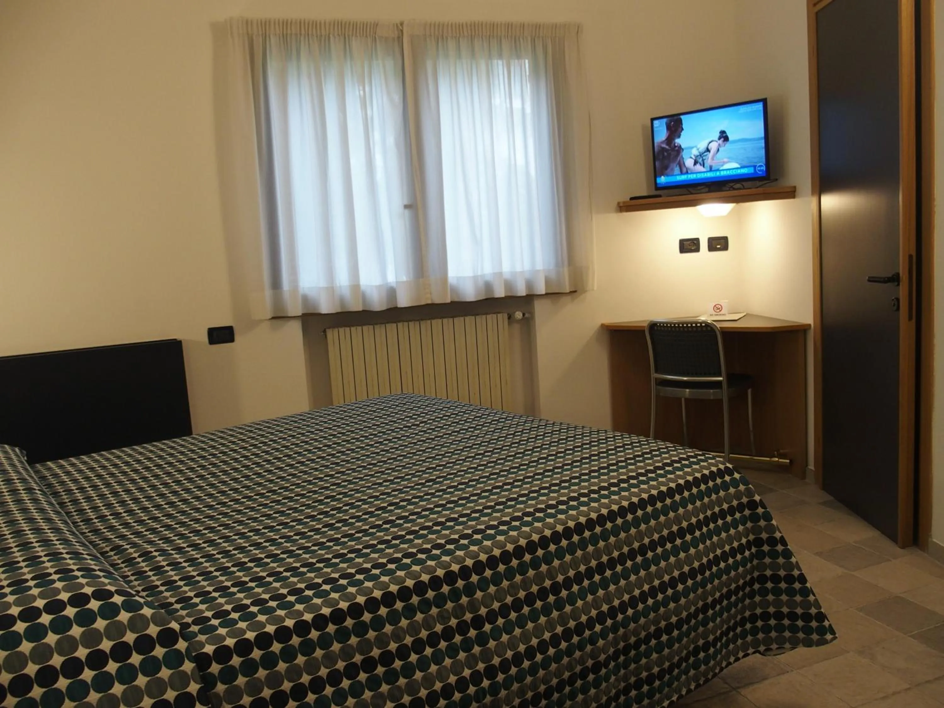 Photo of the whole room, Bed in Hotel Eden